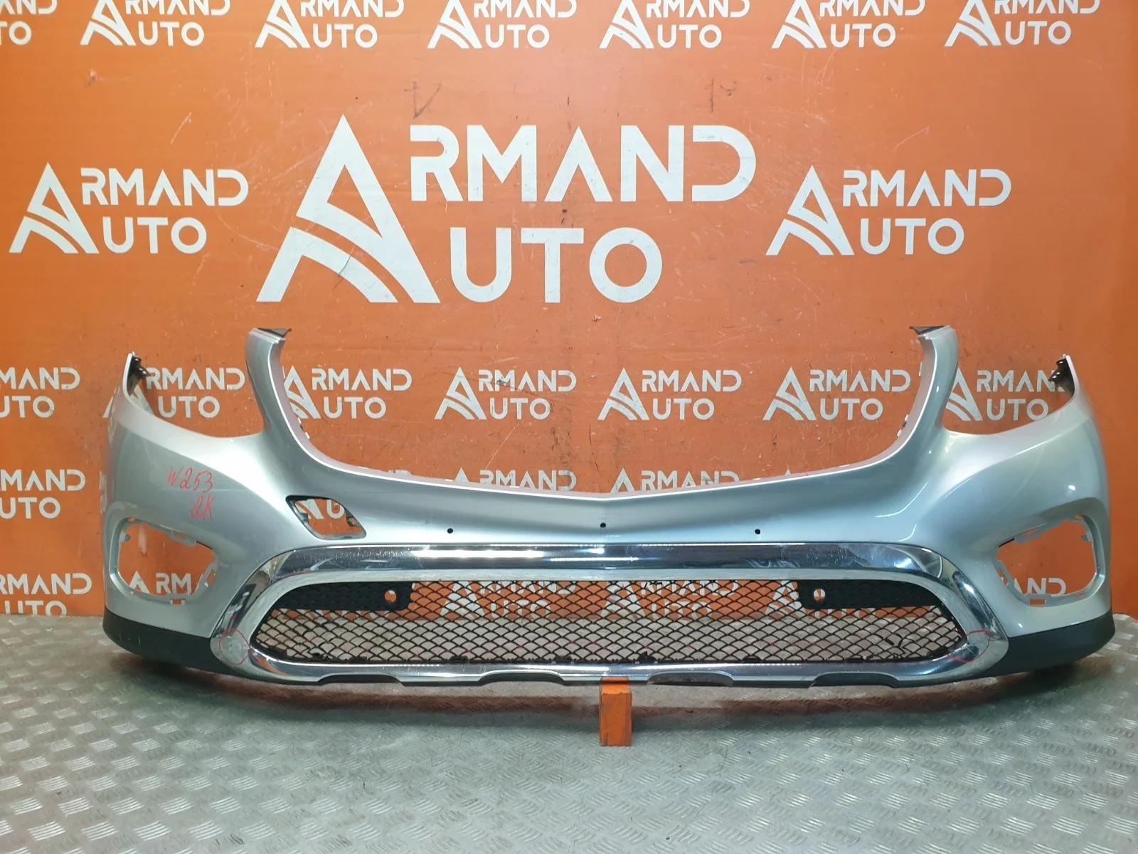 Бампер Mercedes GLC-Class 2015-2019 X253