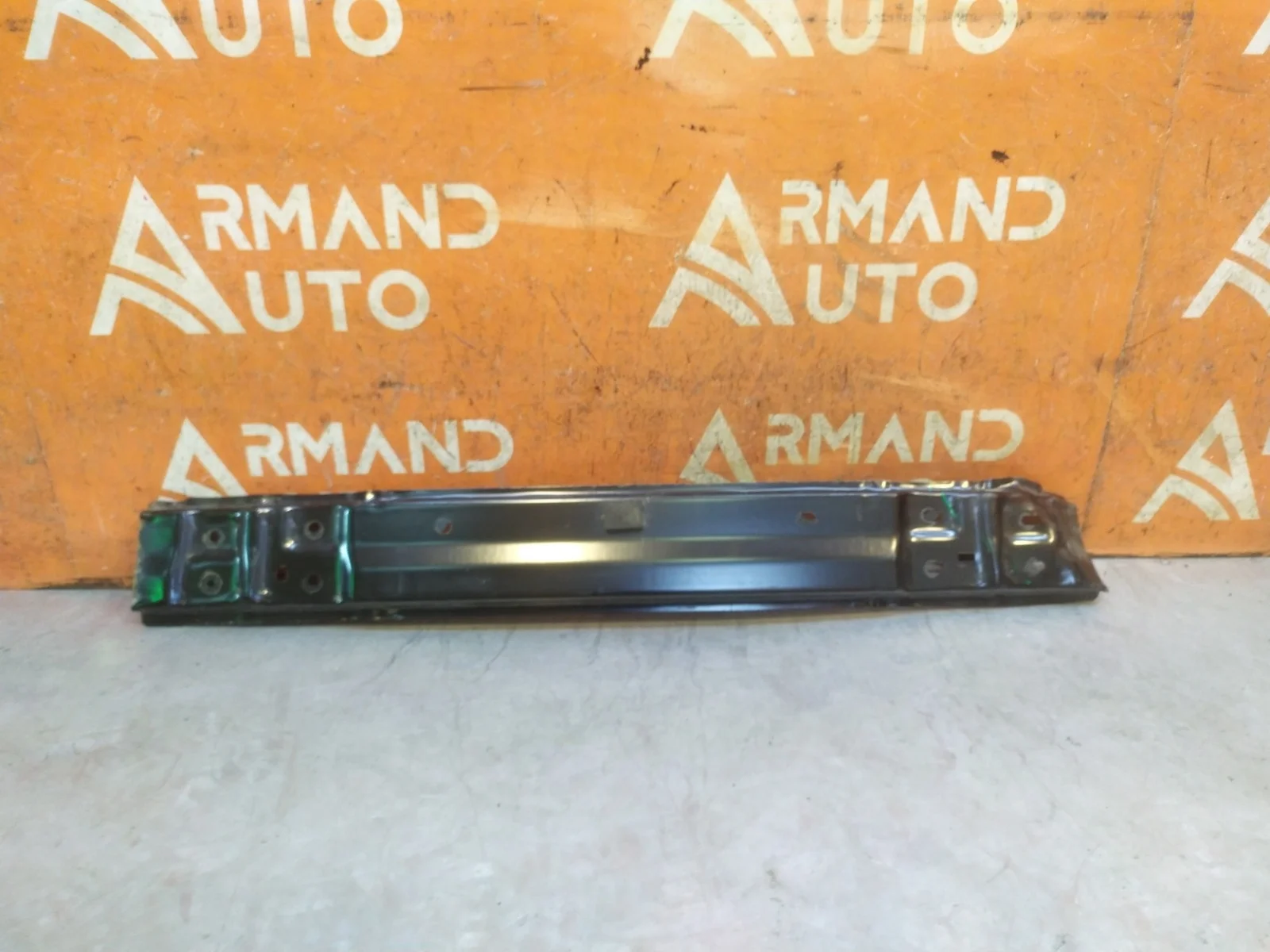 Усилитель бампера Toyota Corolla 2012-2019 11 E180