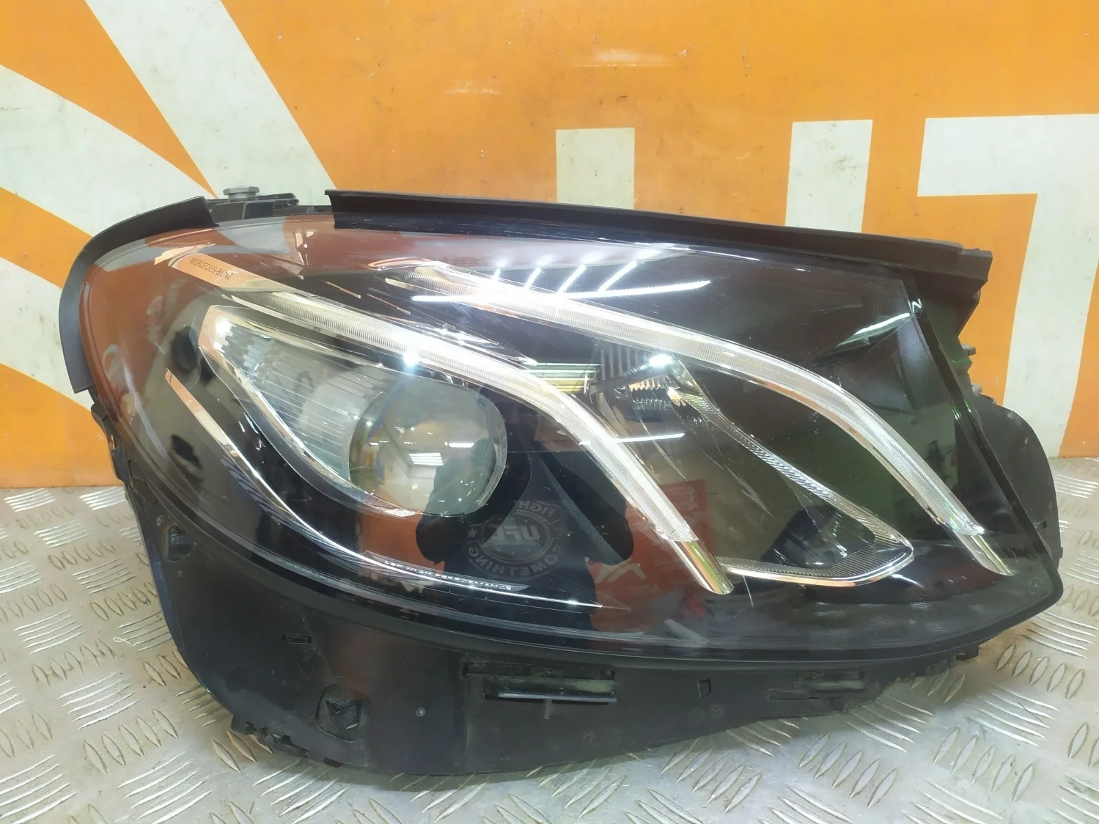 Фара Mercedes -Class 2016-2020 W213, S213, C238