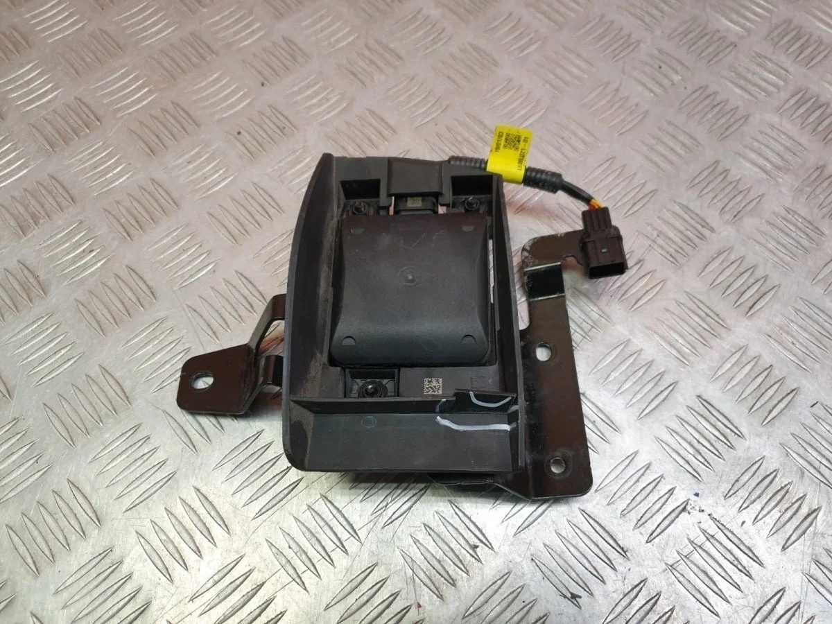 Датчик слепых зон Hyundai Santa Fe 2018-нв 4 TM