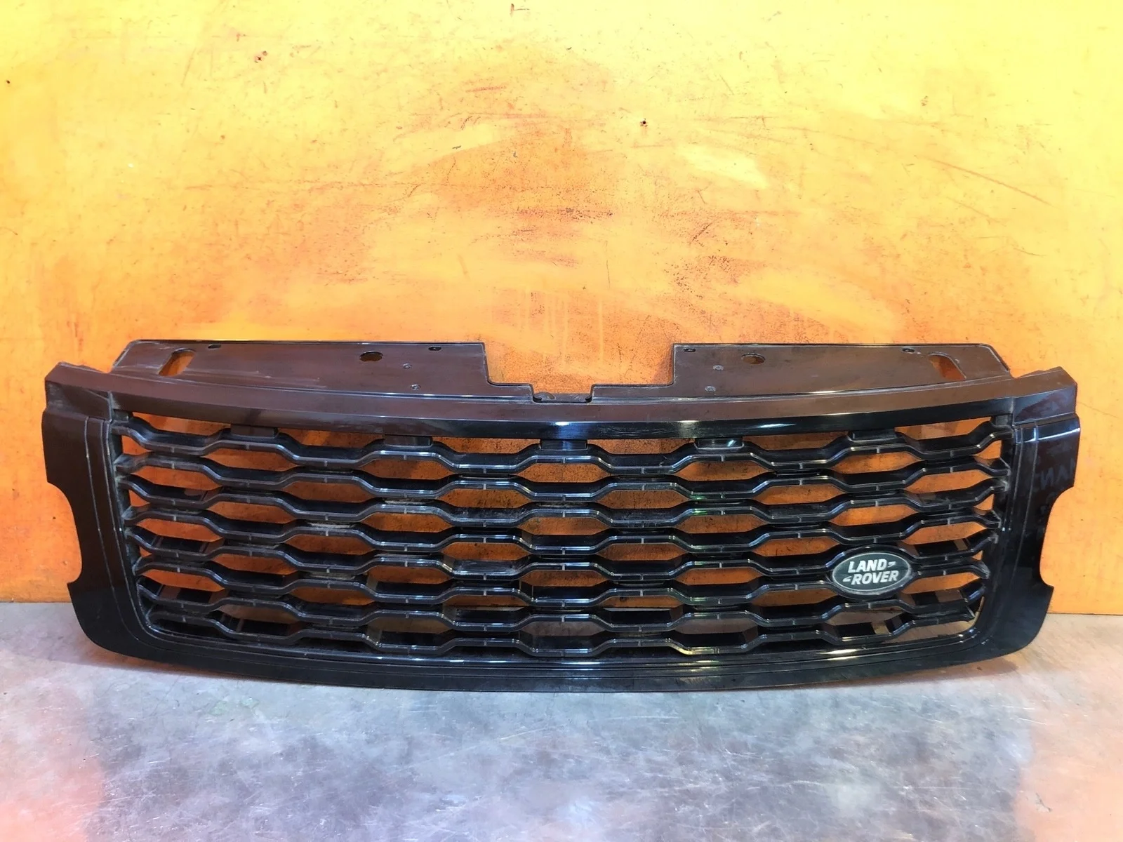 Решетка радиатора Land Rover Range 2017-2022 4 L405
