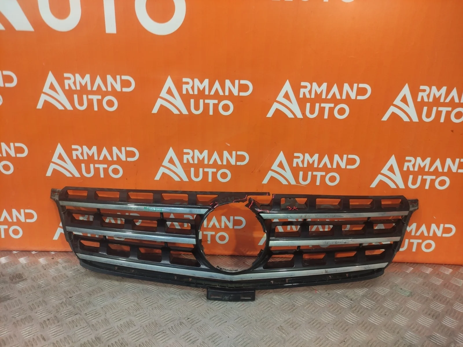 Решетка радиатора Mercedes ML GLE-Class 2011-2015 W166