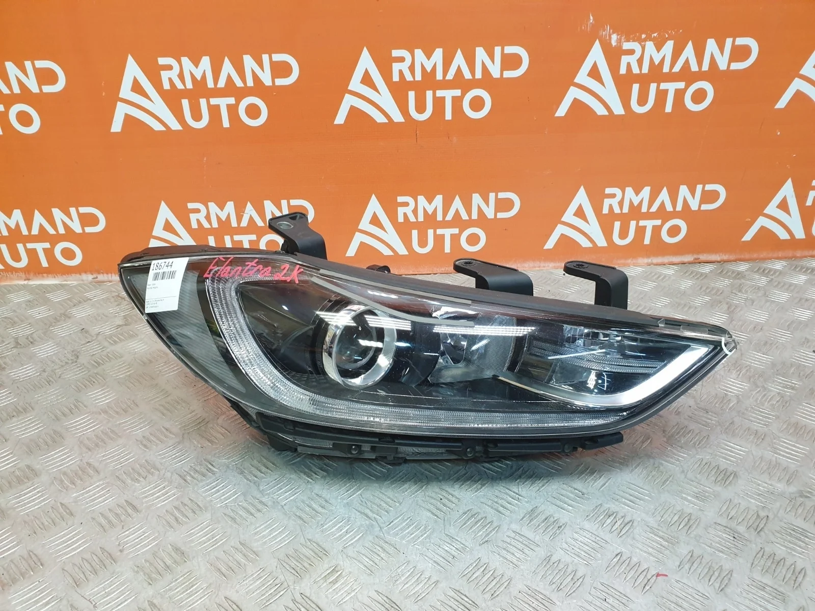 Фара Hyundai Elantra 2015-2019 6 AD