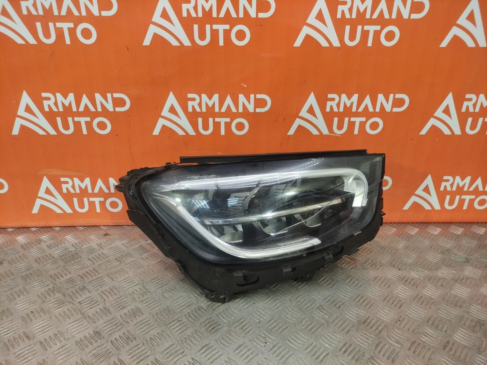 Фара Mercedes GLC-Class 2019-нв X253