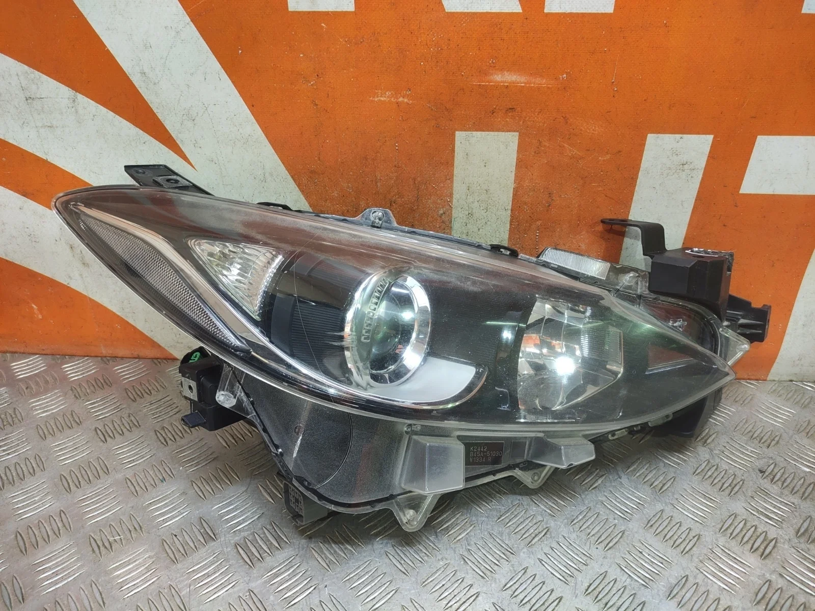 Фара Mazda 3 2013-2016 BM
