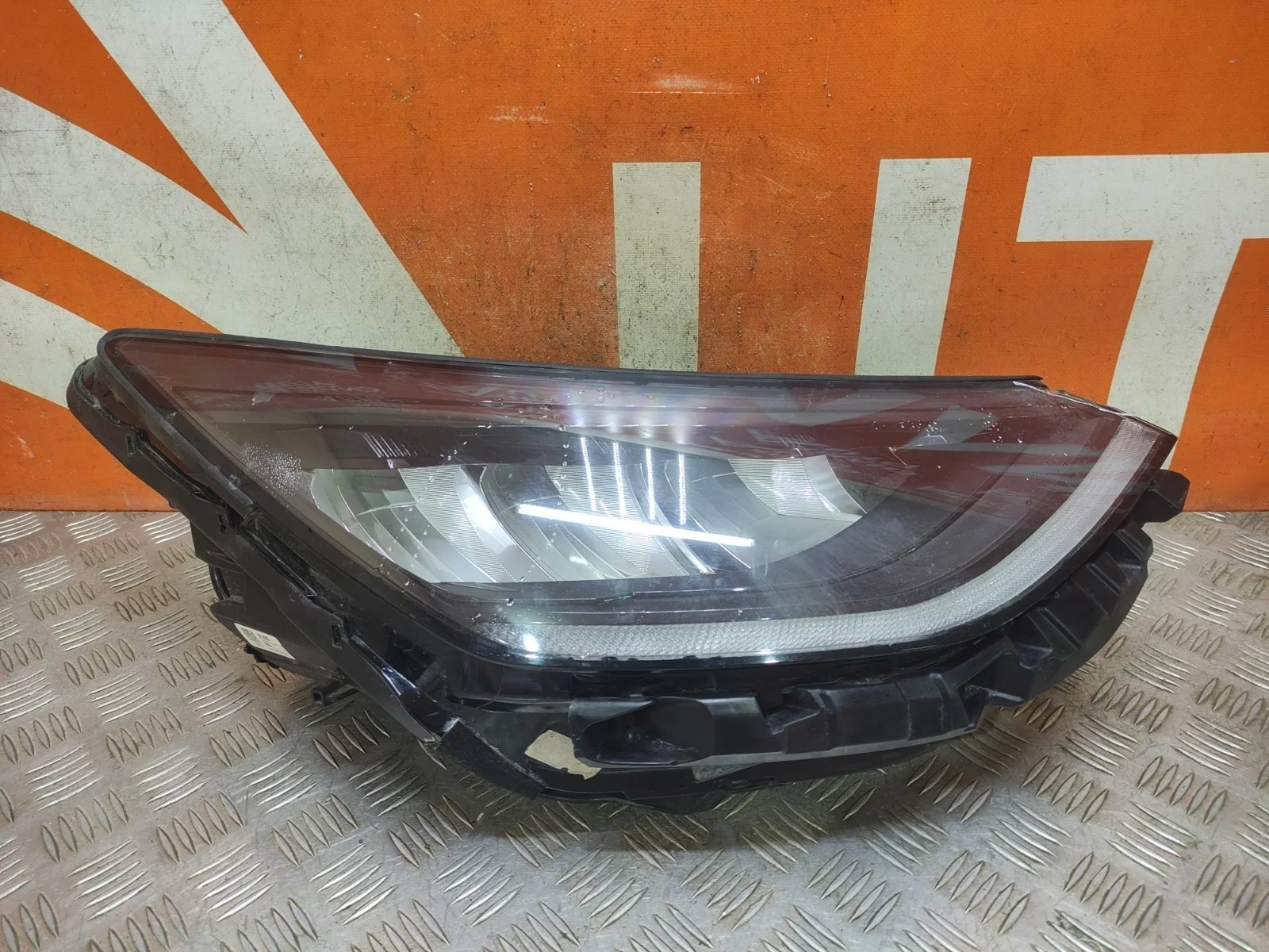 Фара Hyundai Sonata 2019-нв 8 DN8