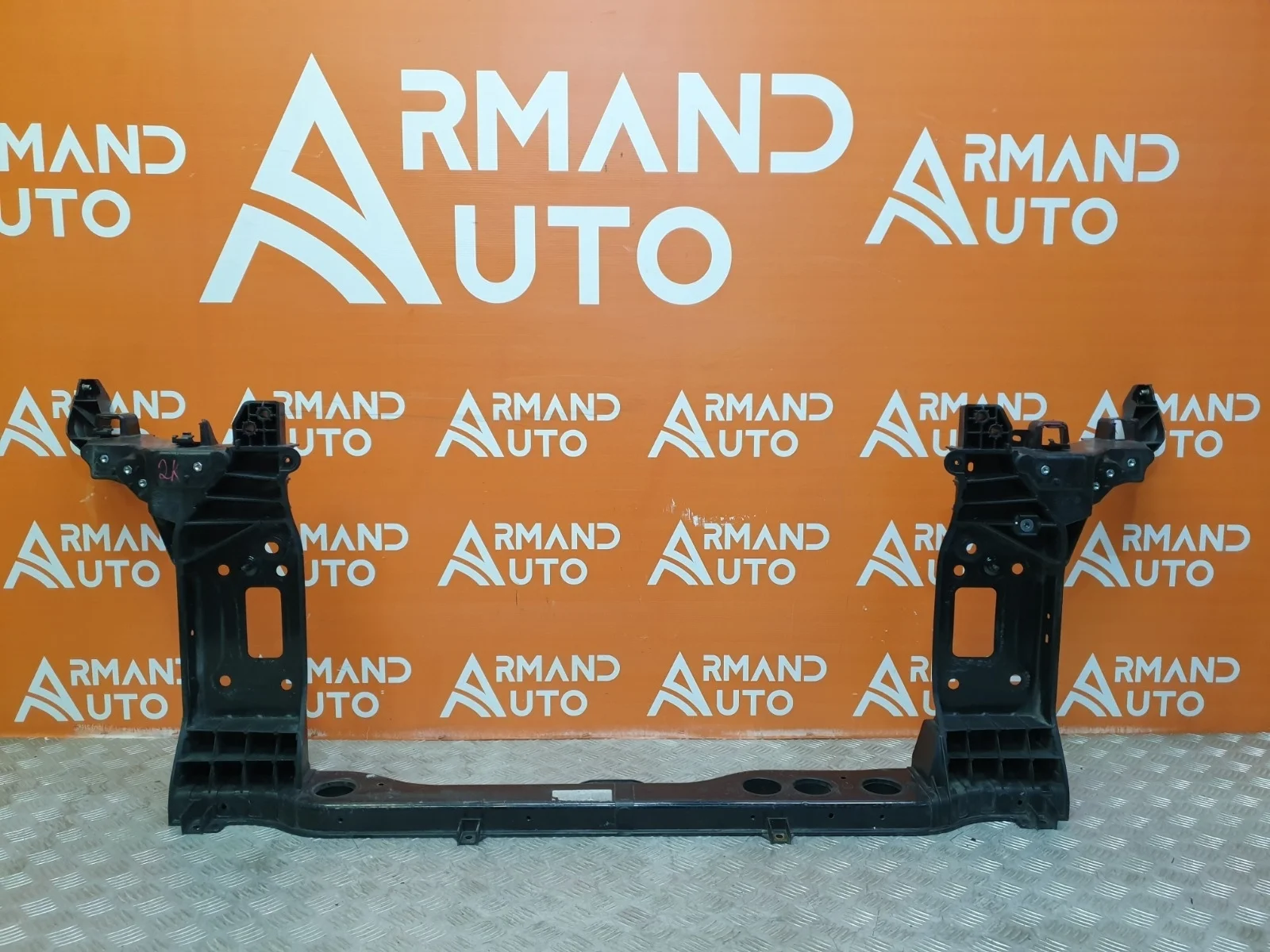 Панель передняя (суппорт радиатора) HYUNDAI Tucson 2015-2021 3