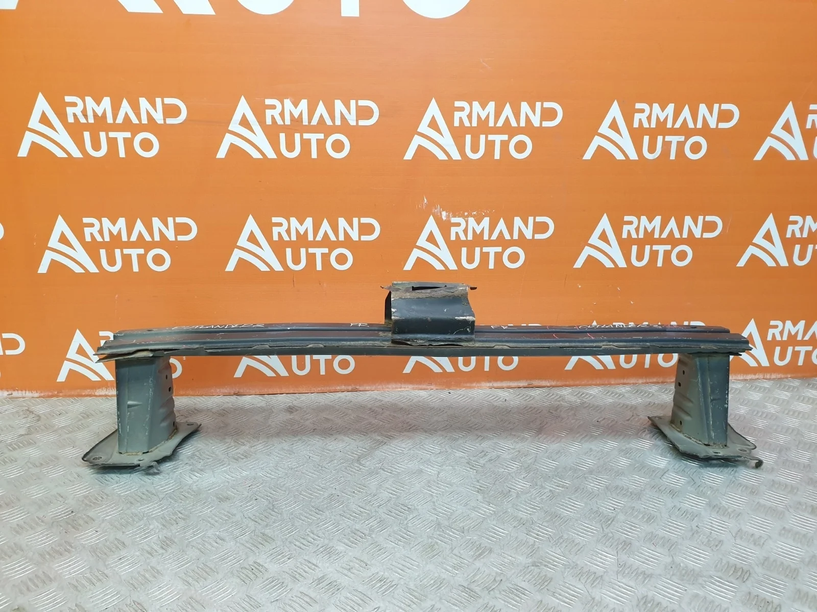 Усилитель бампера Mitsubishi Outlander 2012-нв 3