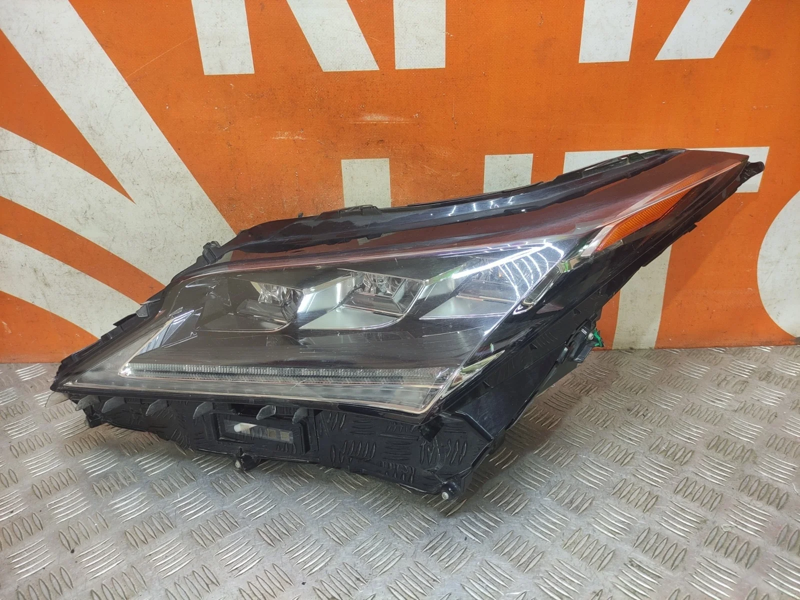 Фара LEXUS RX 2015-2019 4