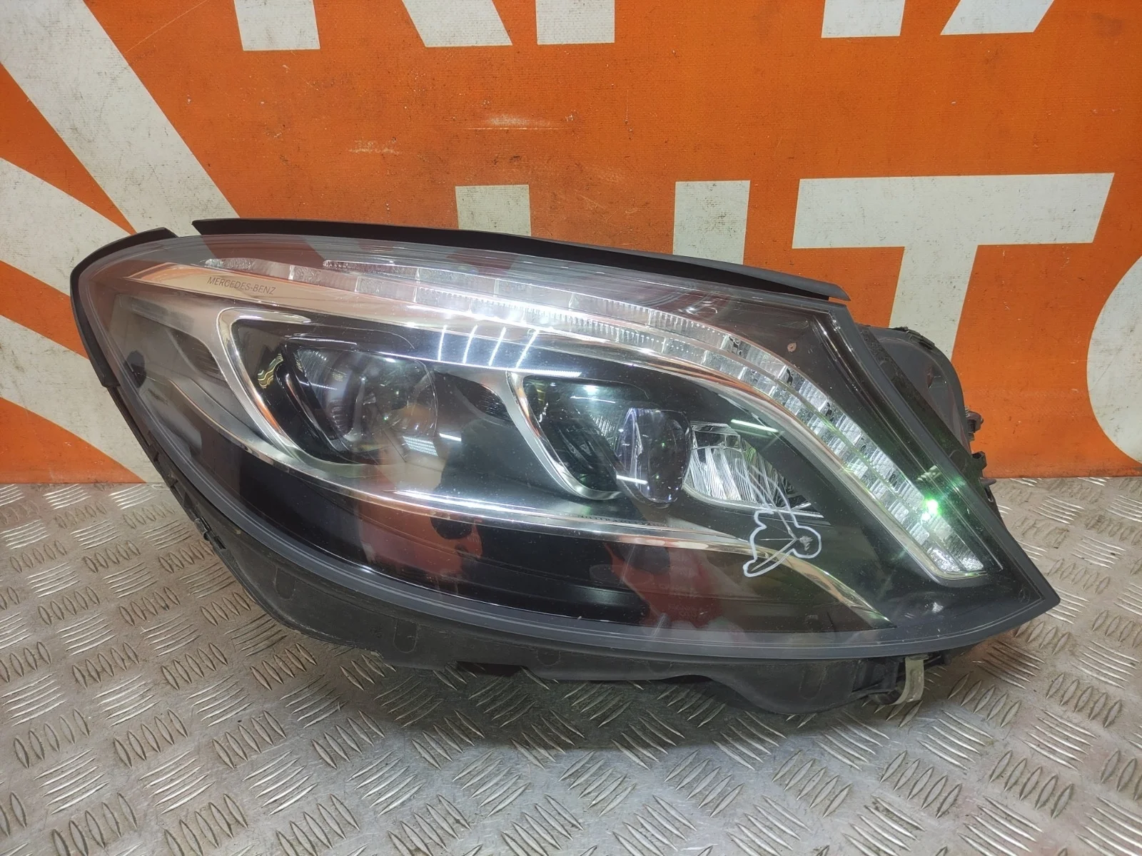 Фара Mercedes -class 2013-2017 W222