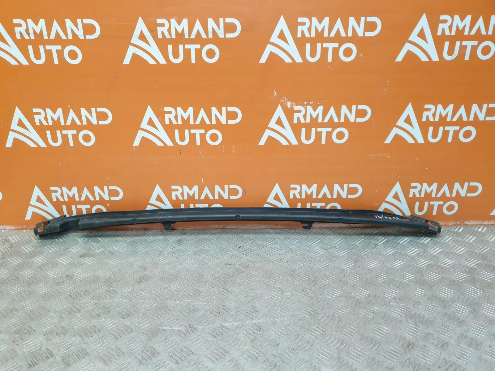 Кронштейн бампера Volvo XC70 2007-2016