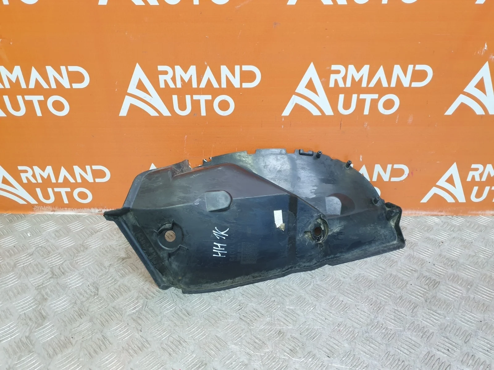 Подкрылок Renault Sandero 2013-2022