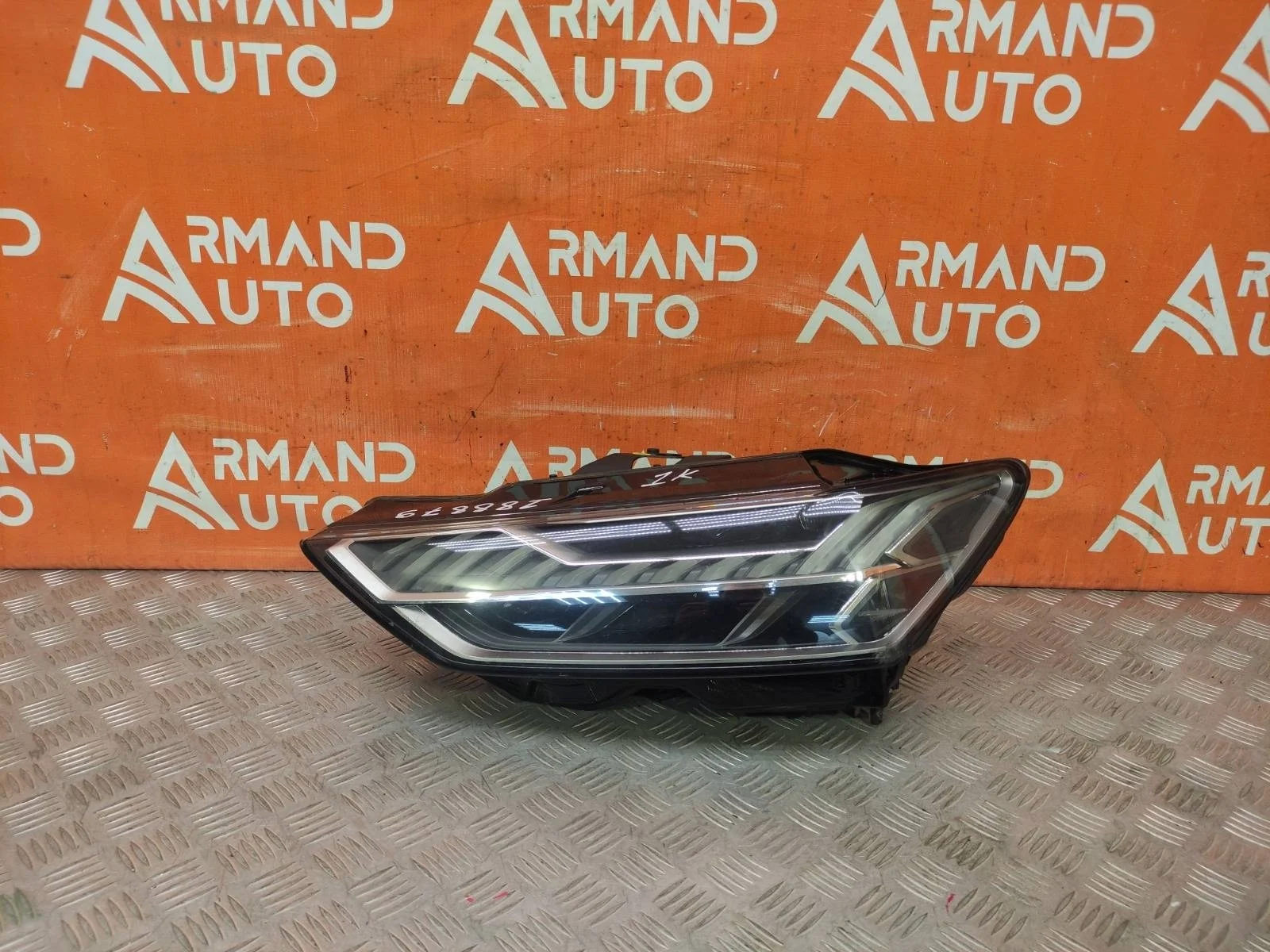 Фара Audi A7 2018-нв 4K8