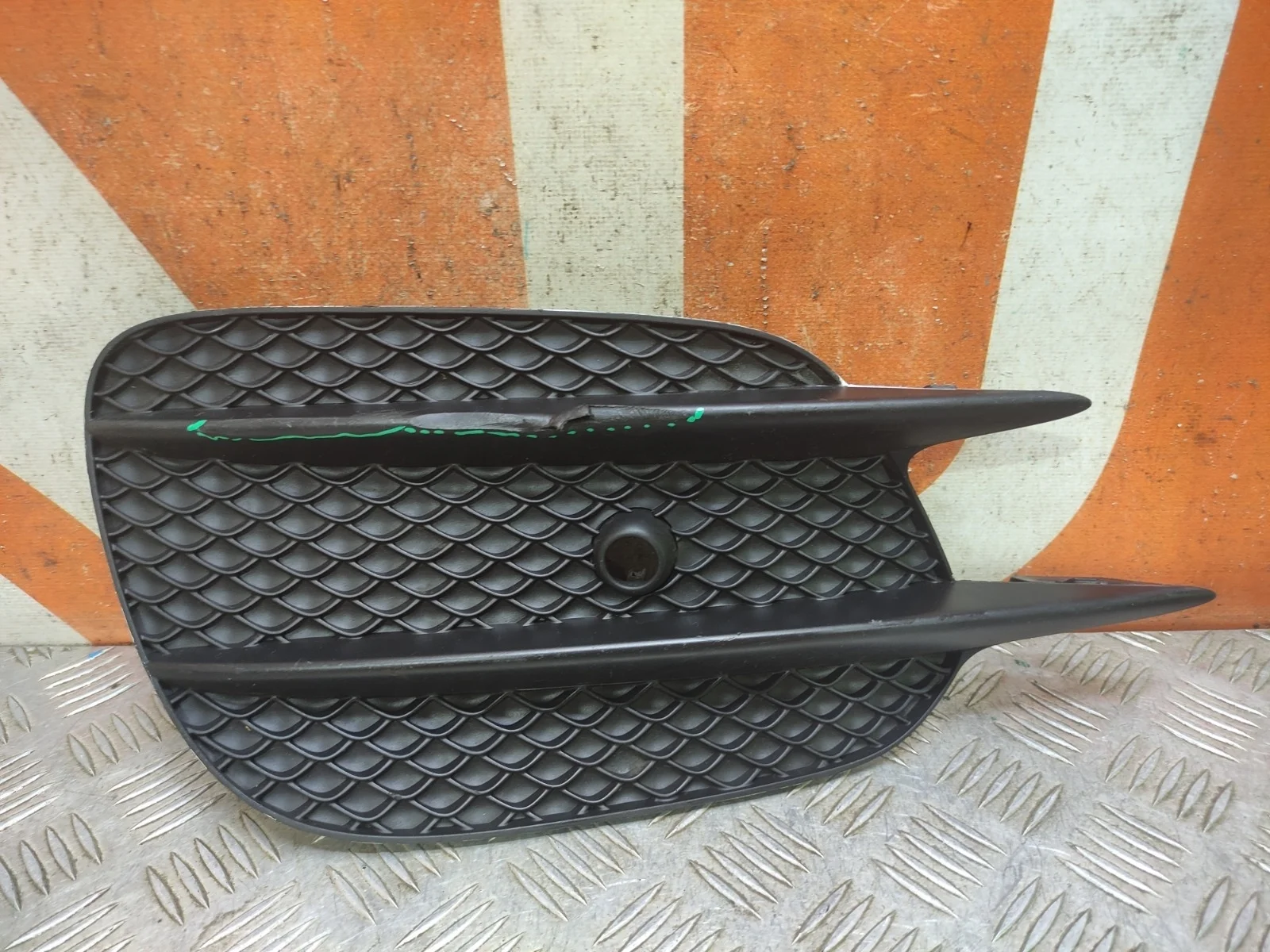 Решетка бампера Mercedes -Class 2016-нв W213, S213, C238