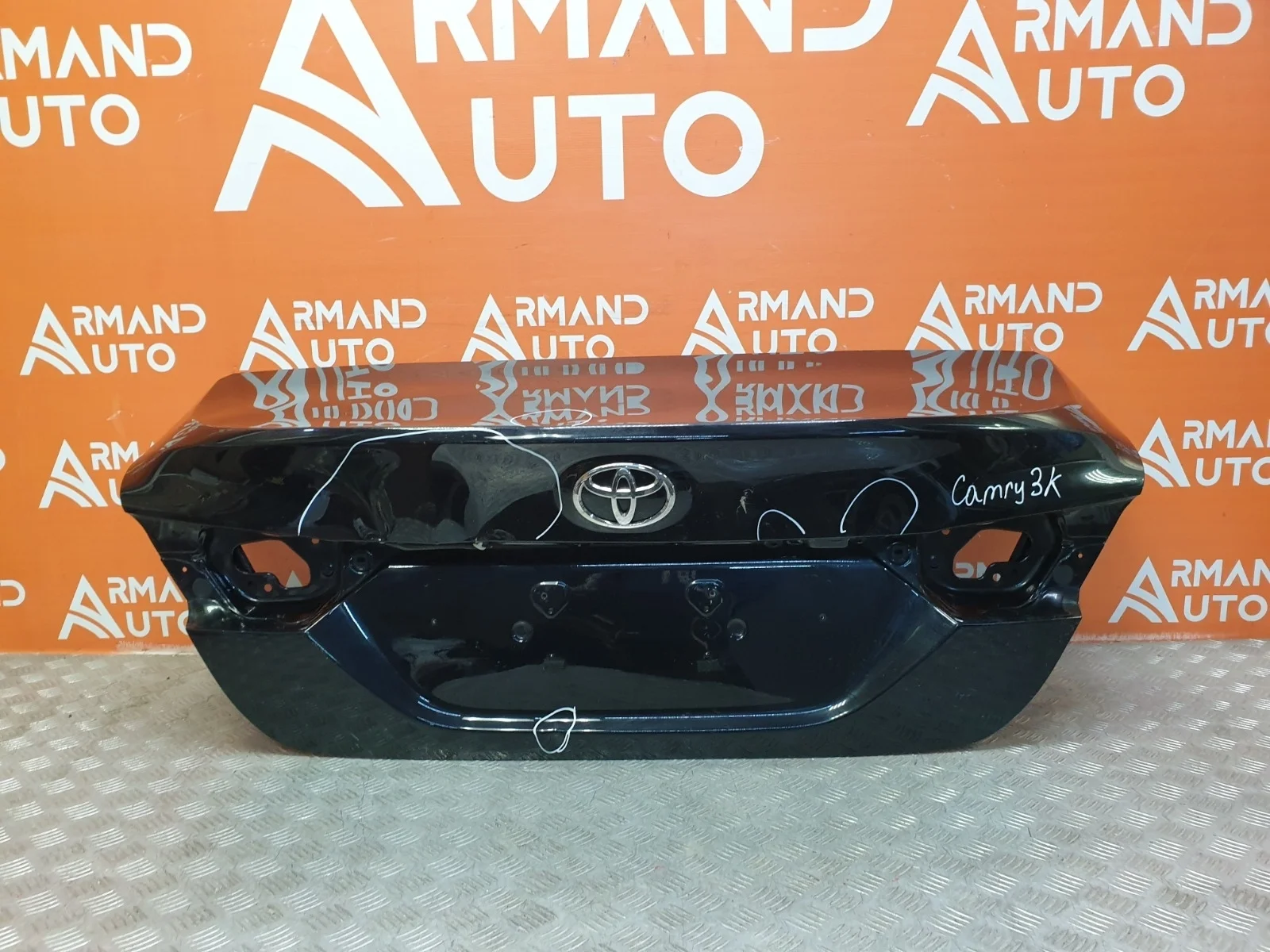 Крышка багажника Toyota Camry 2017-нв 8 XV70