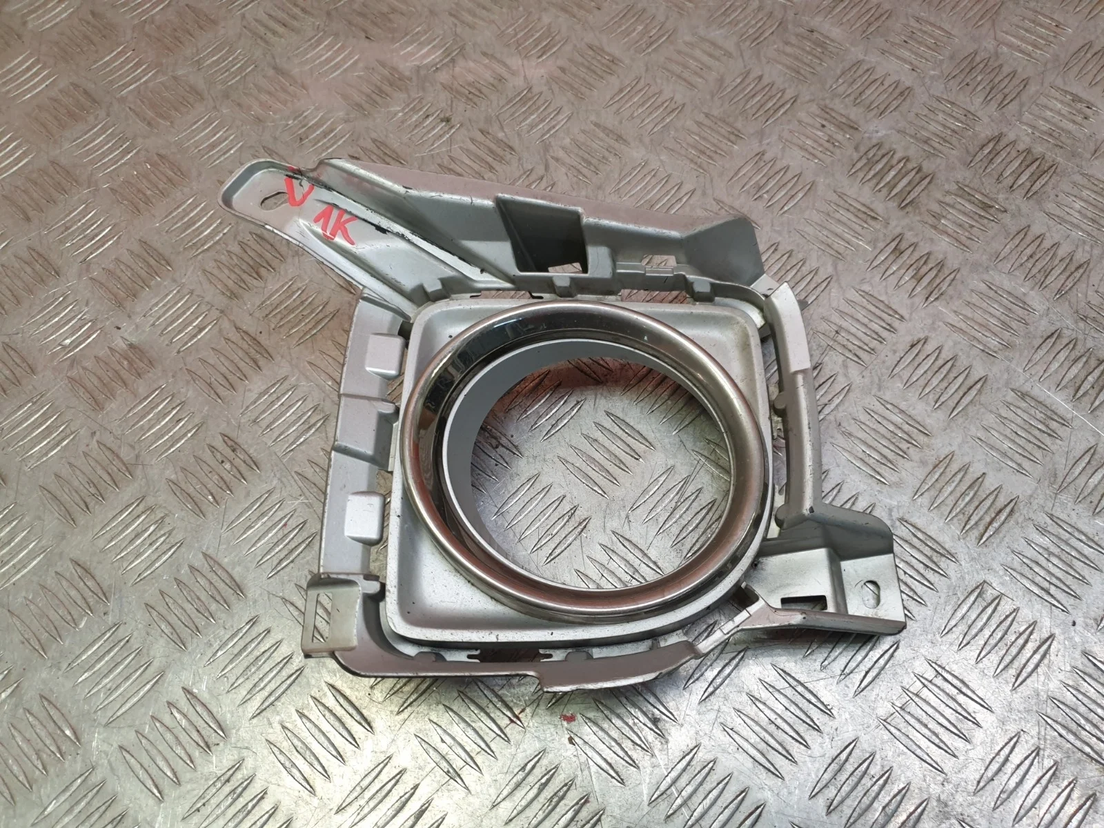 Окантовка птф Toyota Land Cruiser 2012-2015 200