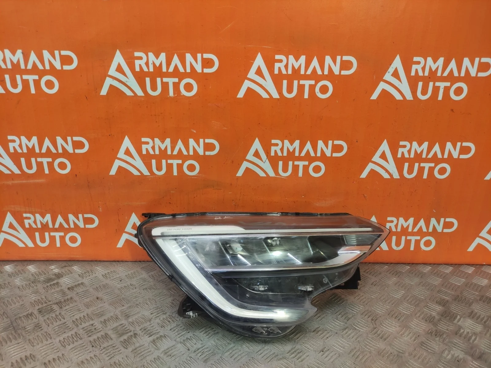 Фара Renault Arkana 2019-нв