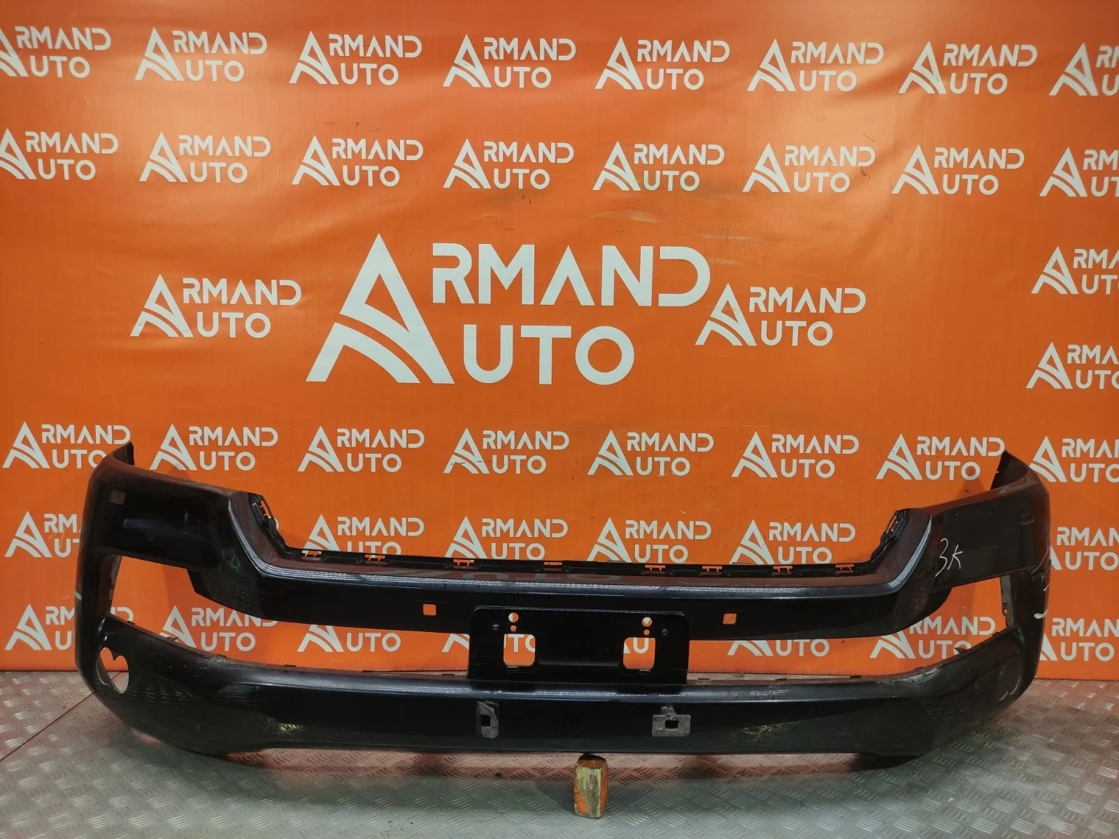 Бампер Toyota Land Cruiser 2015-2021 200
