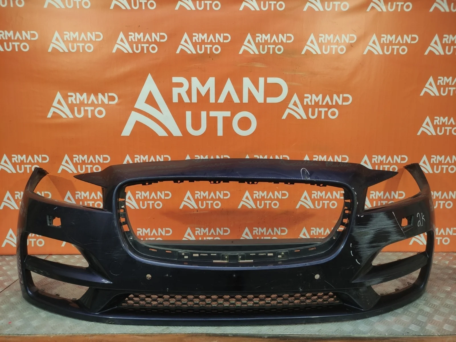 Бампер Jaguar F-PACE 2016-2020