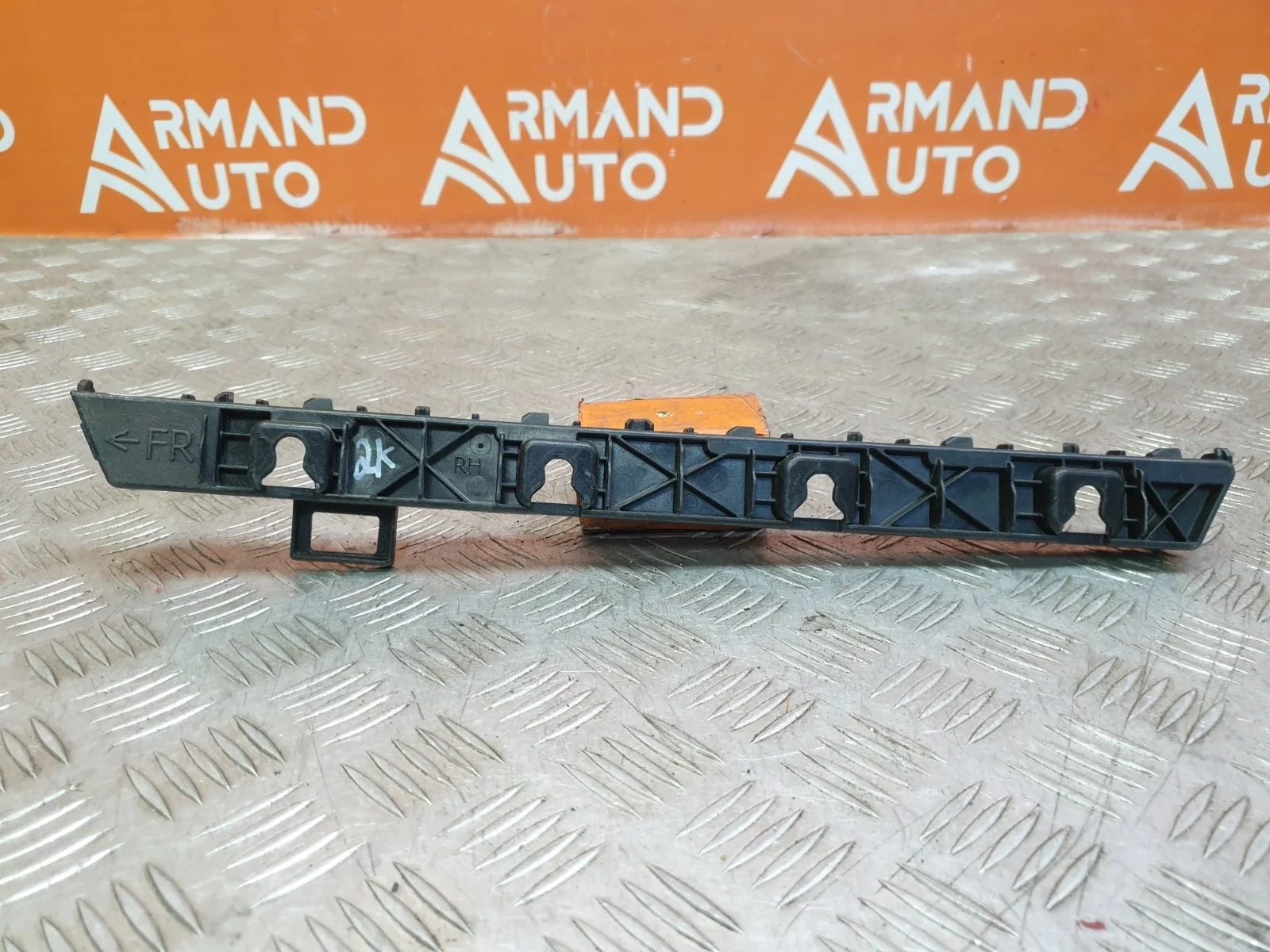 Кронштейн бампера Hyundai Solaris 2017-нв