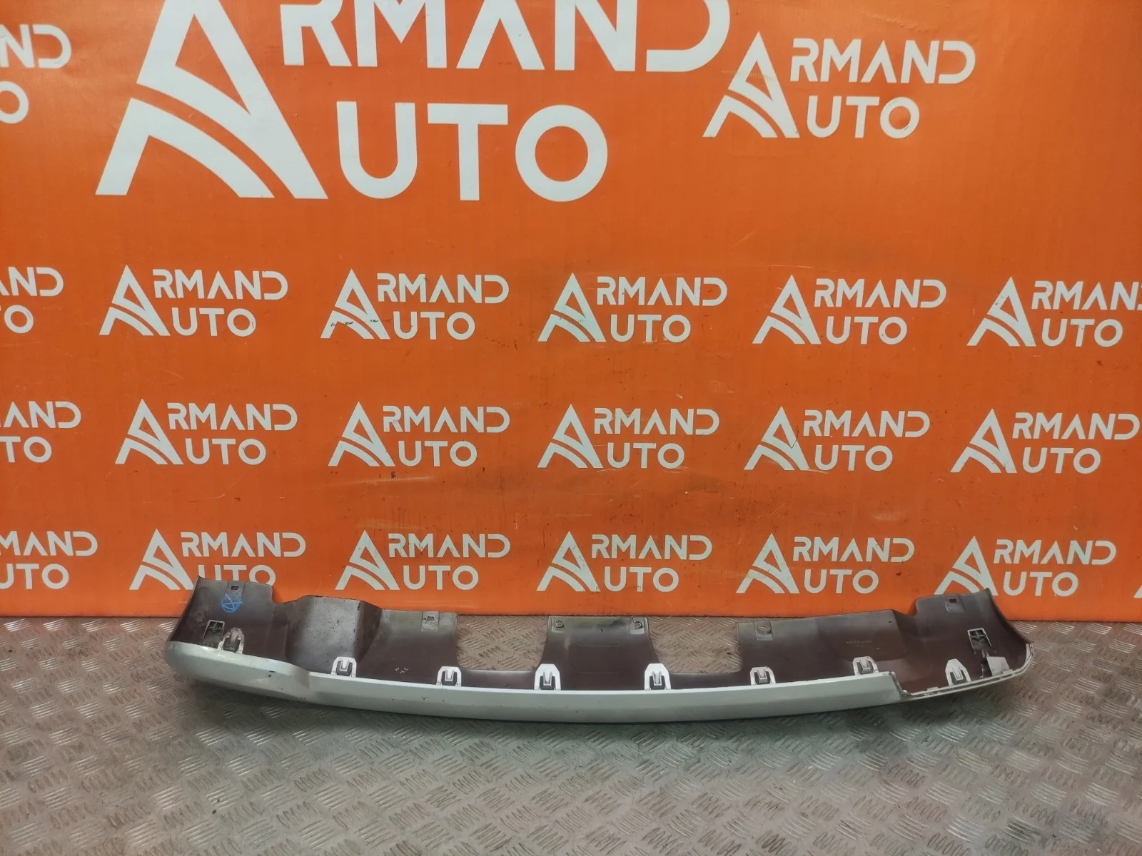 Накладка бампера Renault Duster 2015-2021