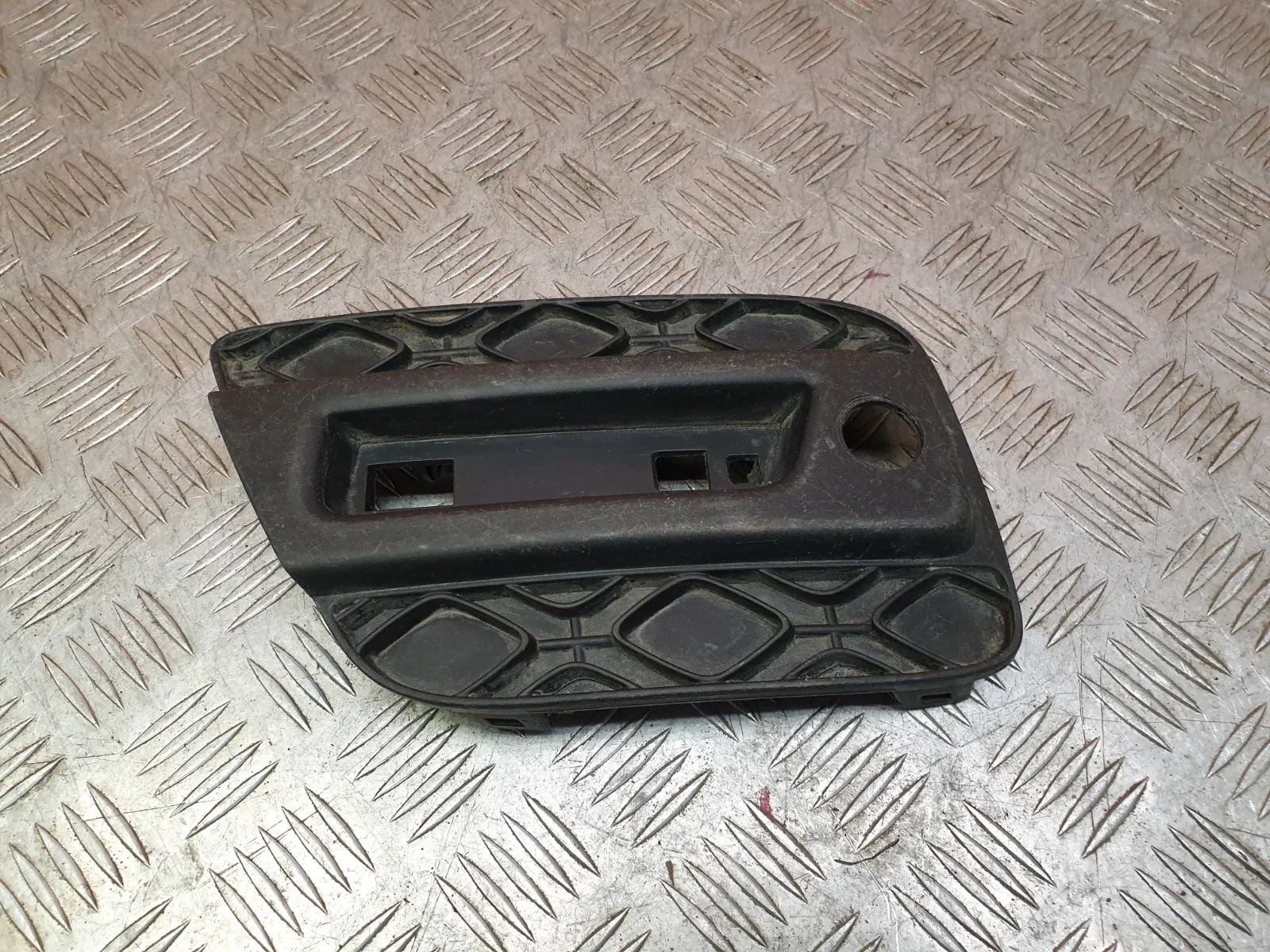 Накладка бампера Renault Sandero 2013-2022