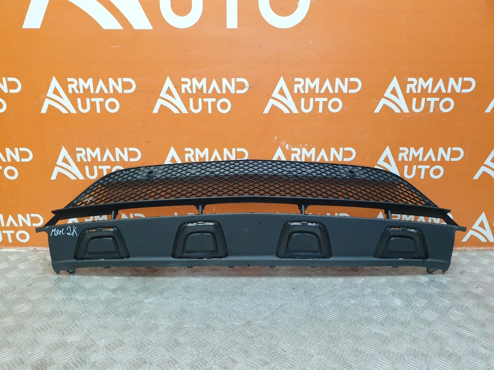 Решетка бампера Mercedes GLC-Class 2015-2019 X253