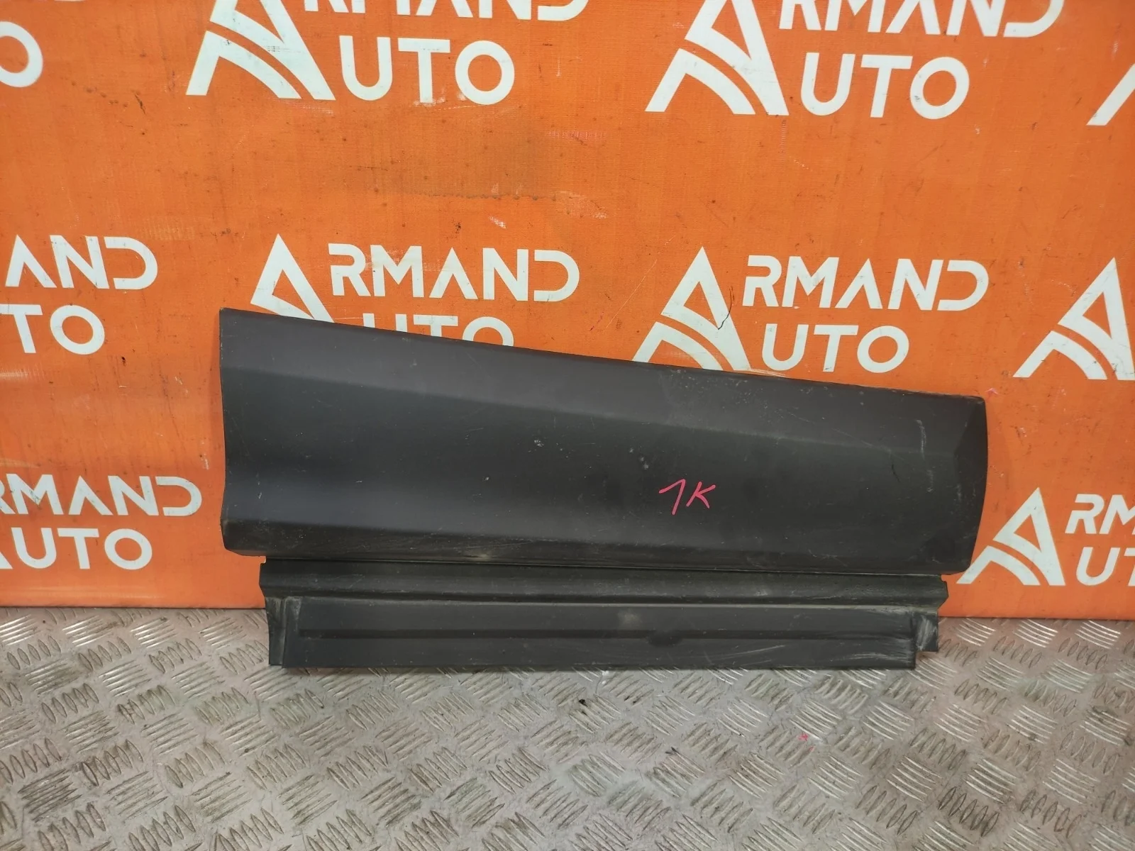 Молдинг двери Toyota RAV4 2015-2019 CA40