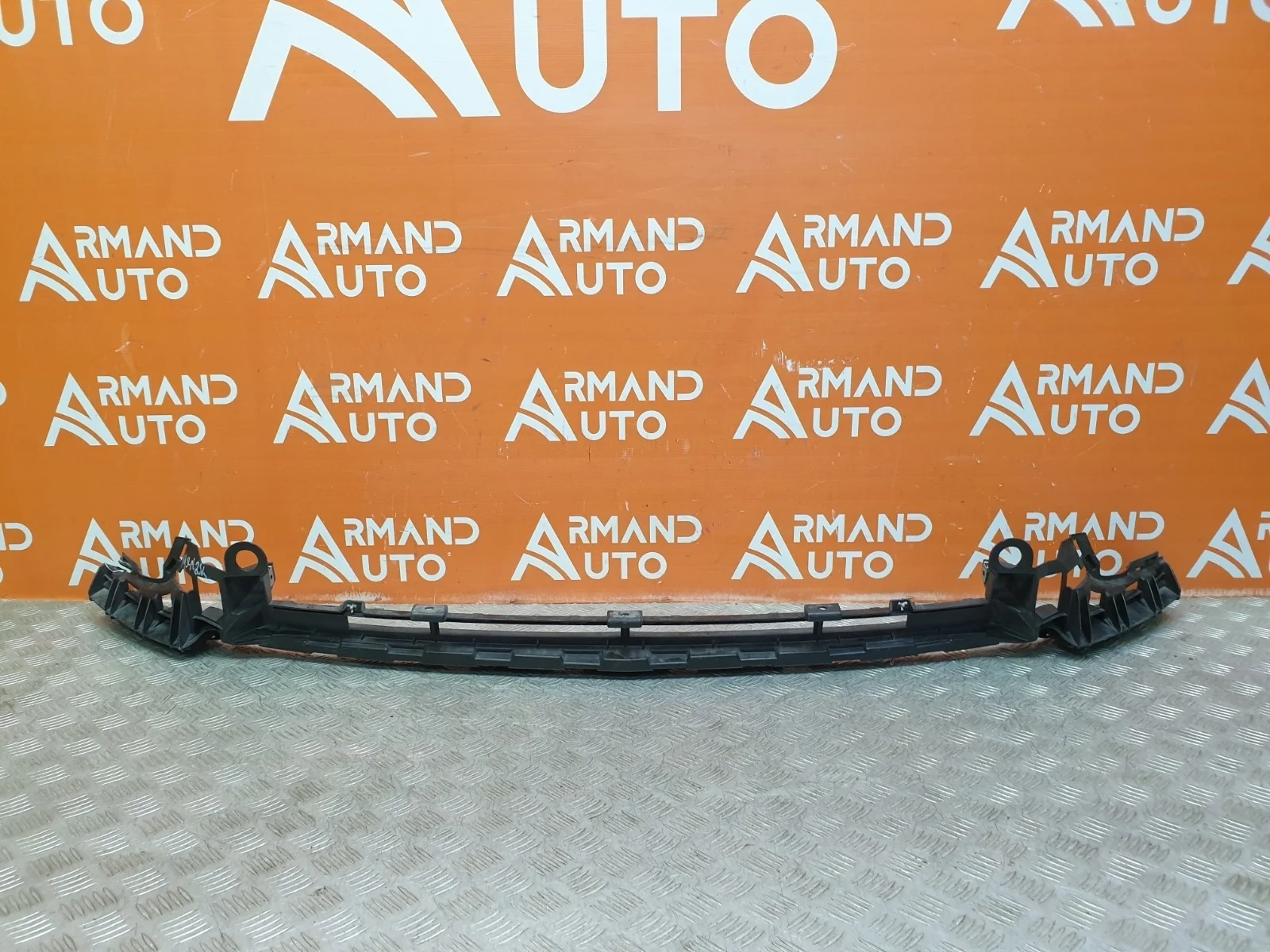 Кронштейн бампера Mercedes -Class 2016-нв W213