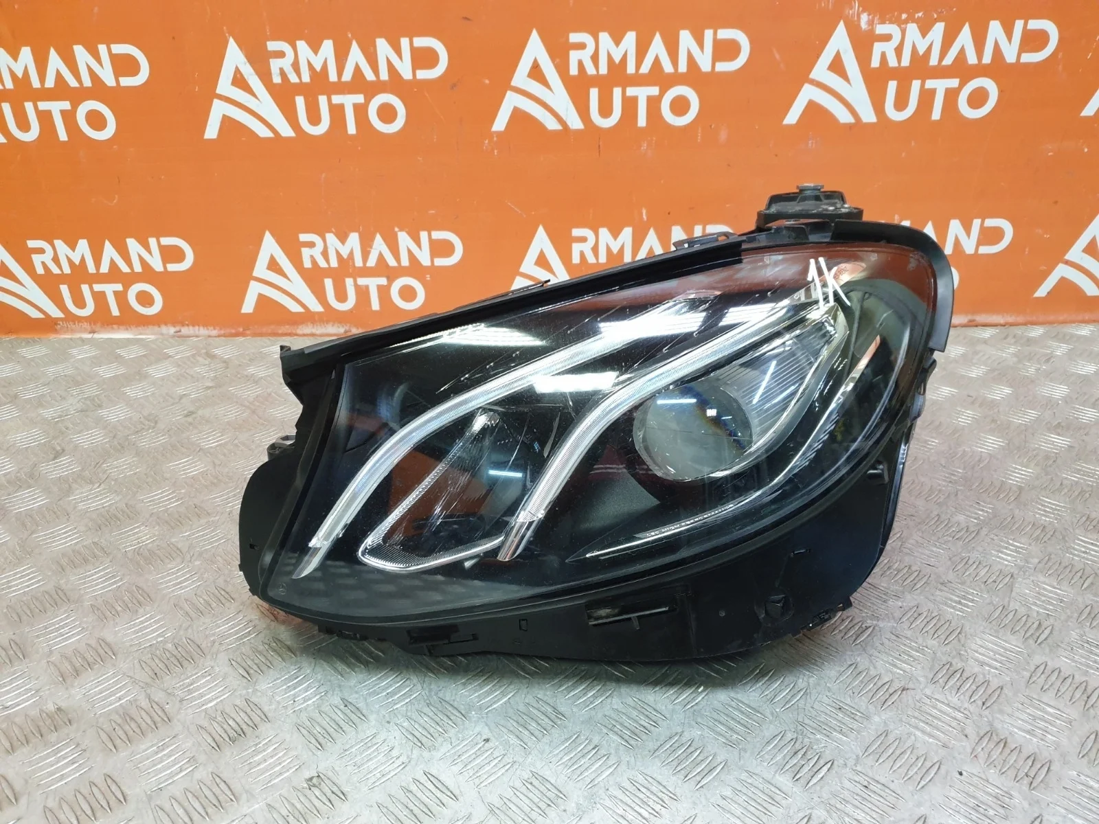 Фара Mercedes -Class 2016-2020 W213, S213, C238