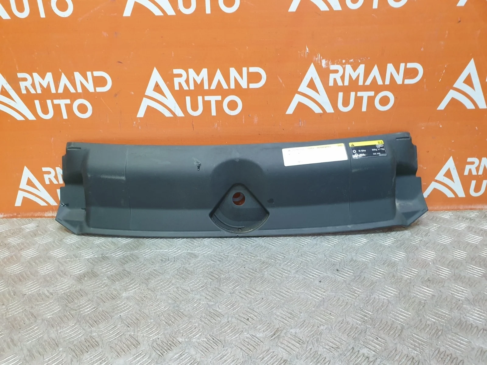 Кожух замка капота Audi A5 2016-нв F5