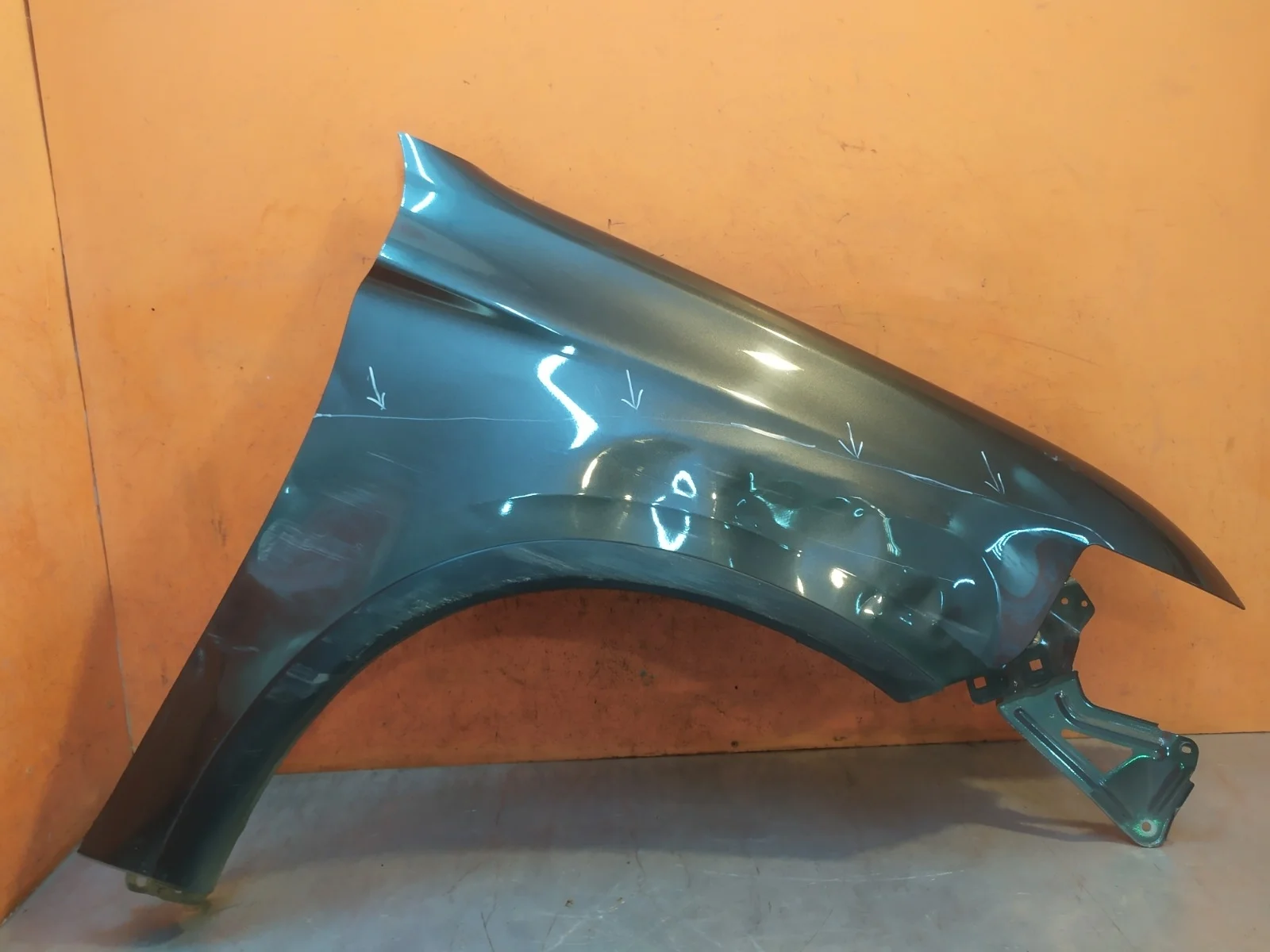 Крыло Mitsubishi Outlander 2015-нв 3