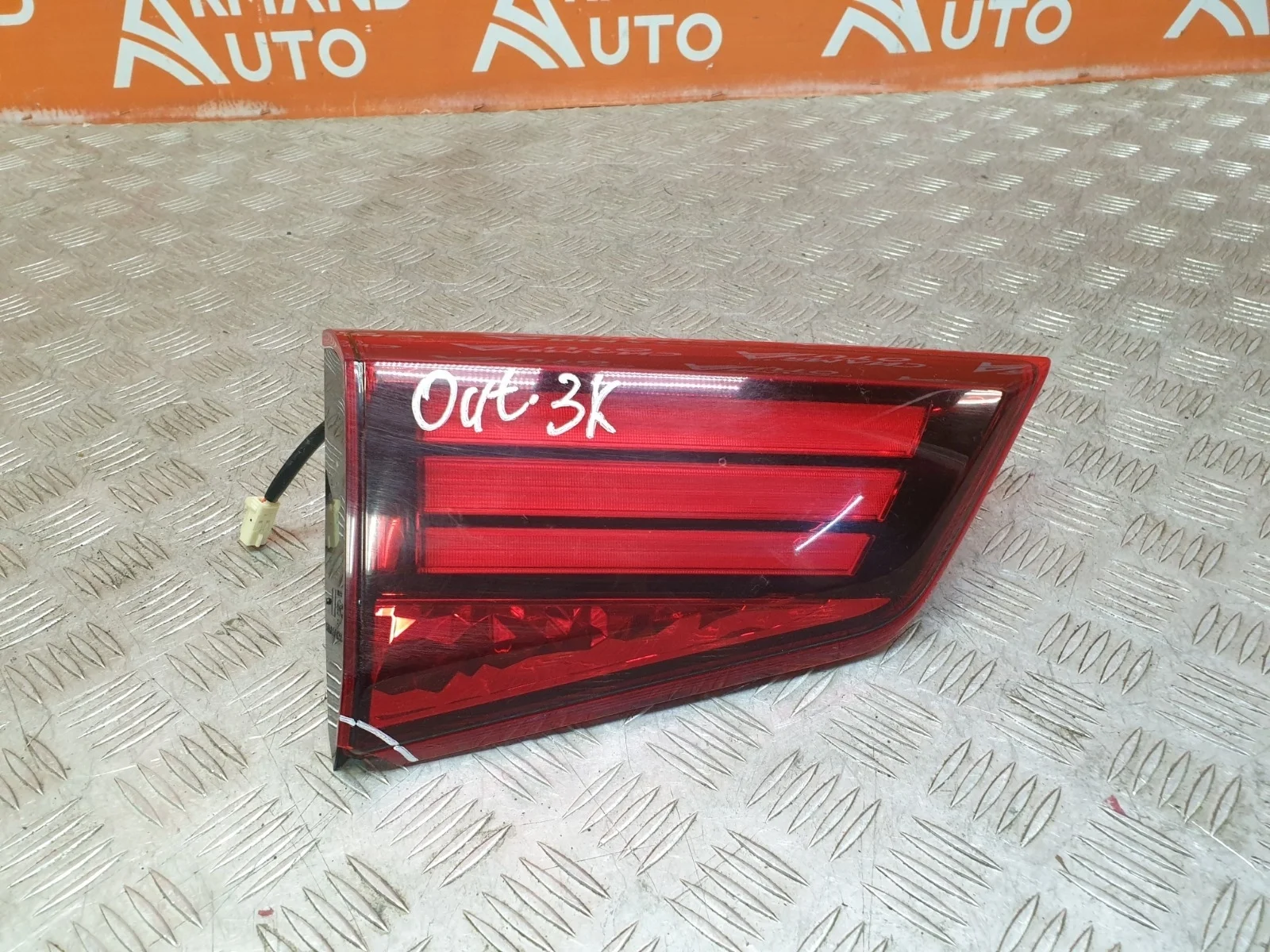 Фонарь внутренний Mitsubishi Outlander 2015-нв 3