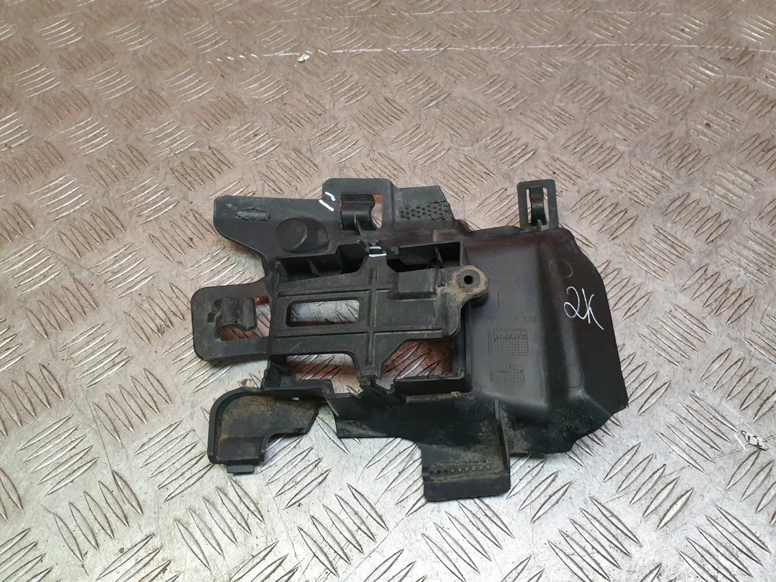 Кронштейн датчика мертвых зон Mercedes -Class Maybach 2017-2021 X222