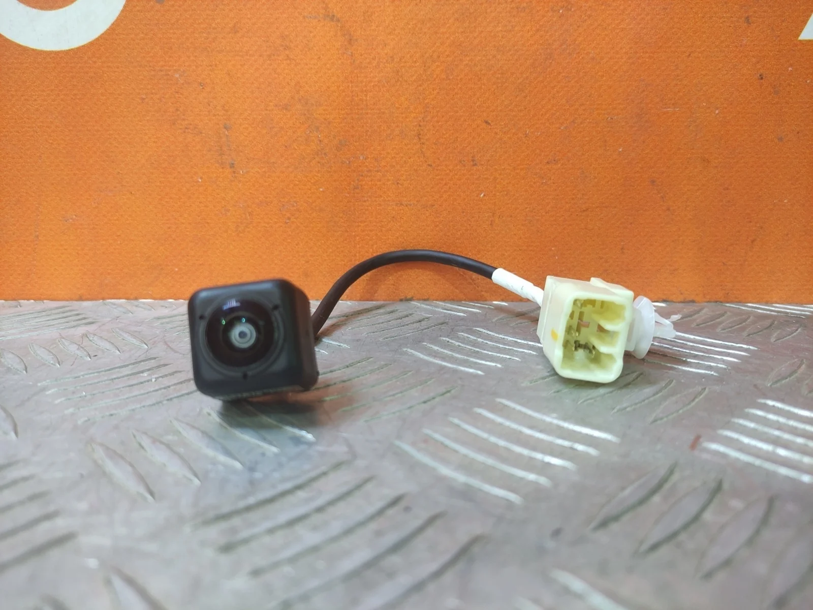 Камера заднего вида Mitsubishi Outlander 2015-нв 3