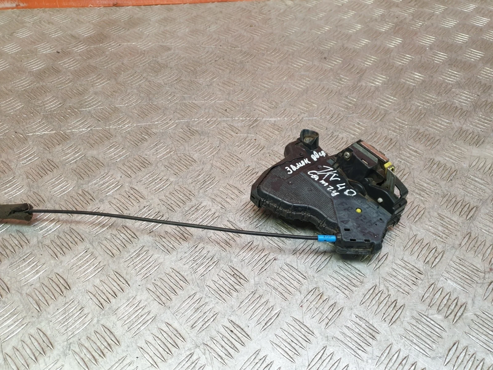 Замок двери Toyota Corolla 2006-2013 10 E140 E150