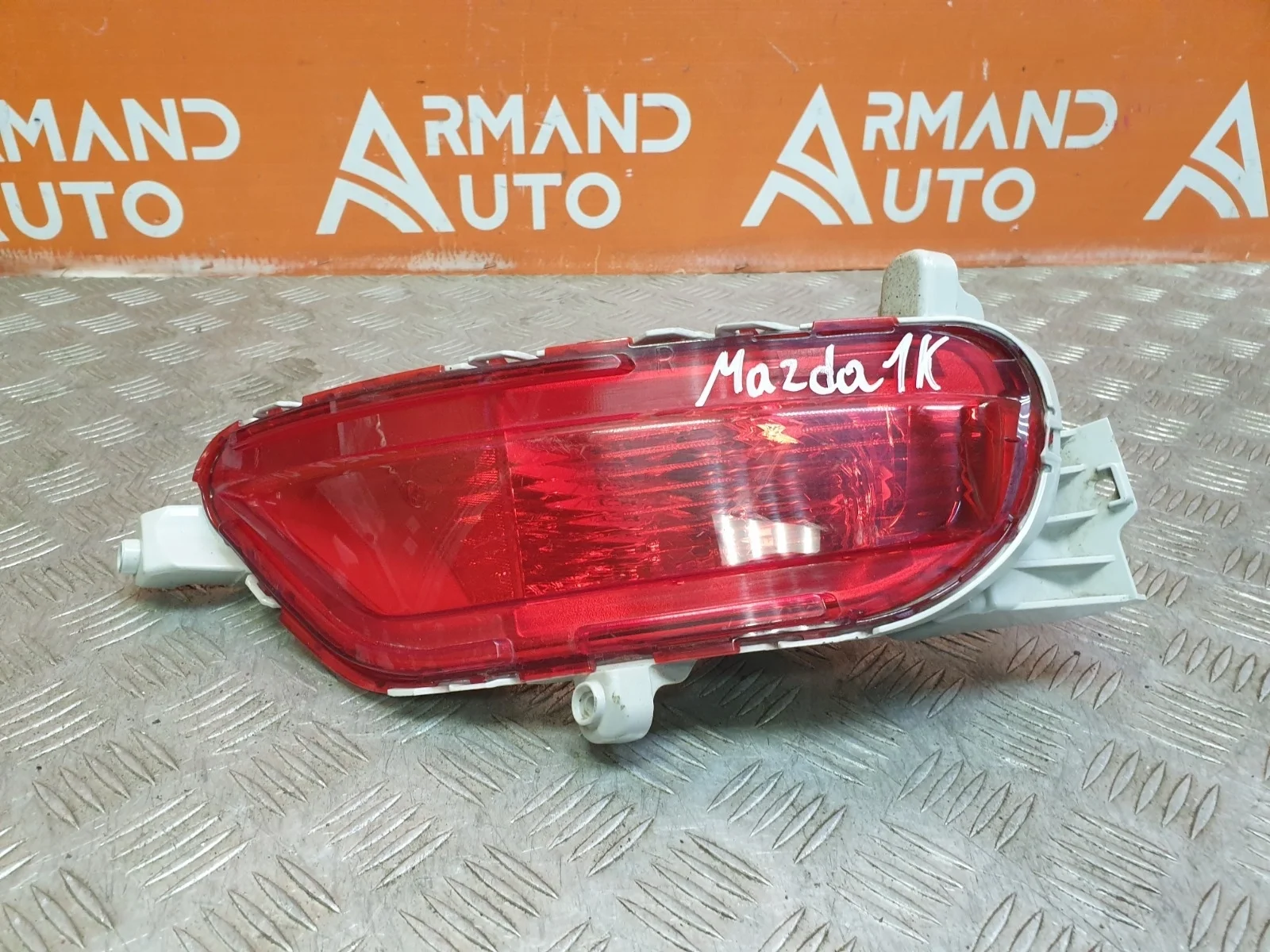 Фонарь противотуманный Mazda CX-5 2017-нв