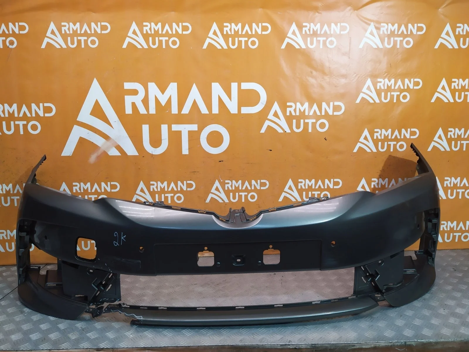 Бампер Toyota Corolla 2015-2019 11 E160 E170 E180