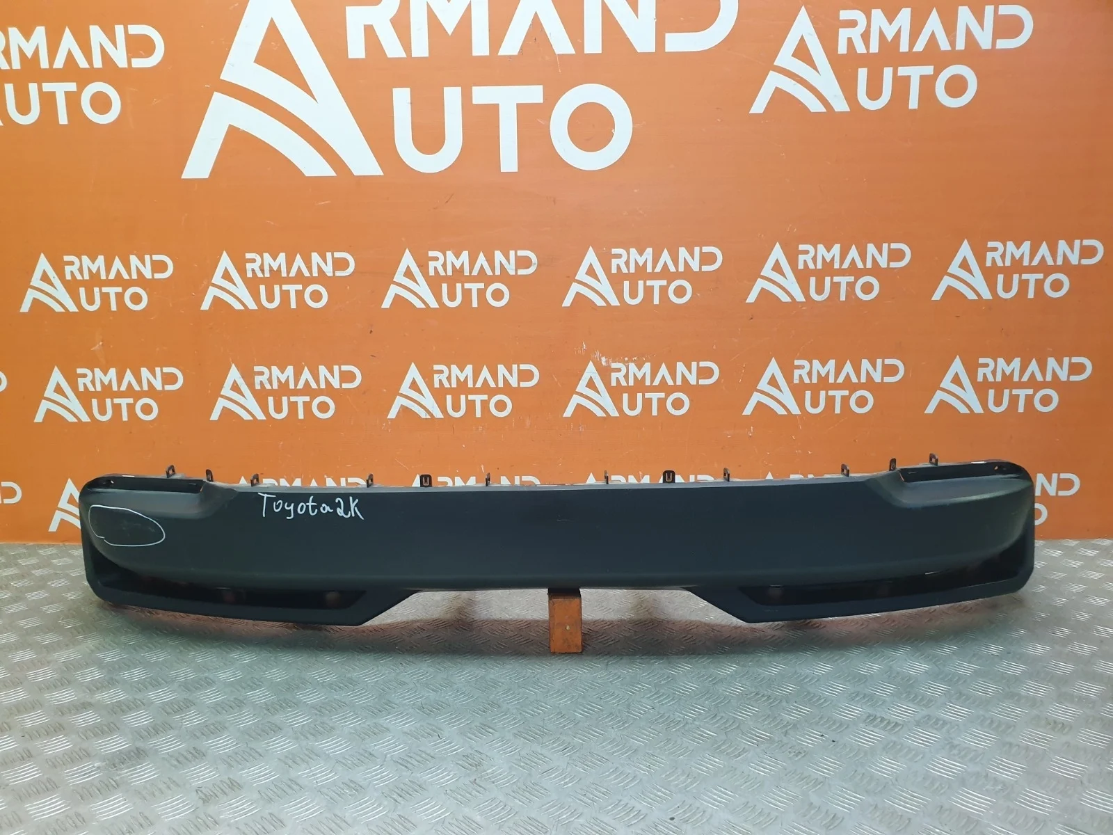 Юбка бампера Lexus NX 2014-2017