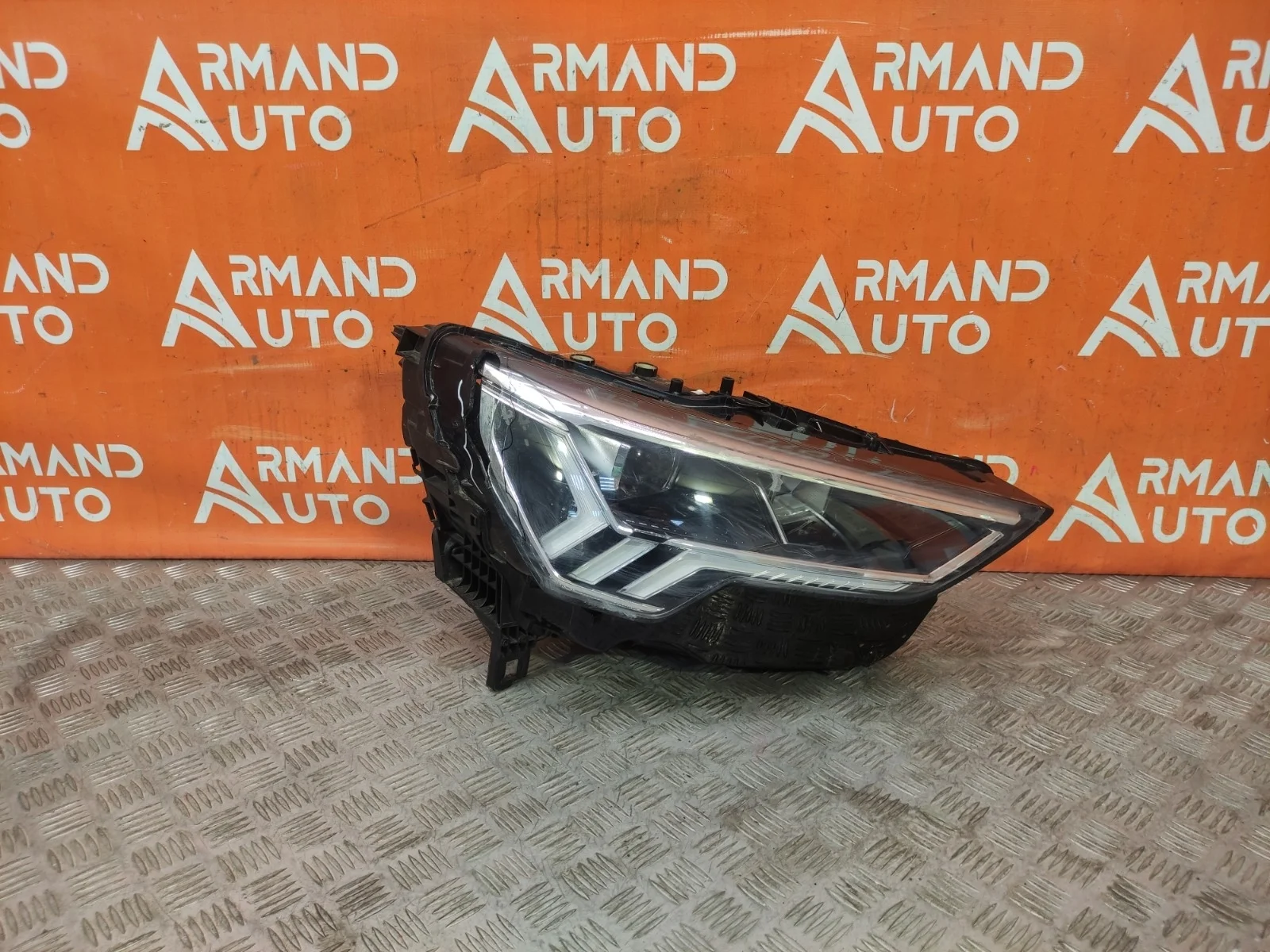 Фара AUDI Q3 2018-нв F3