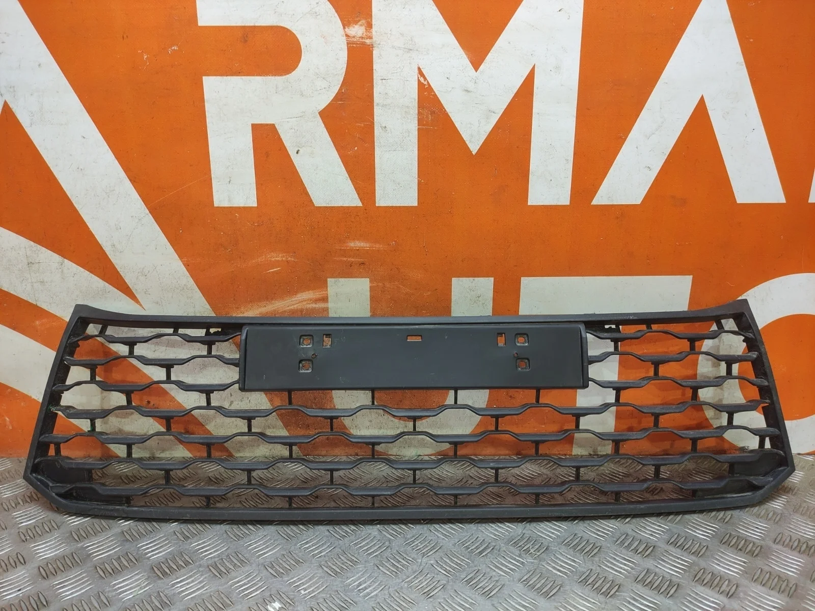 Решетка бампера Mitsubishi Pajero Sport 2015-2021 3