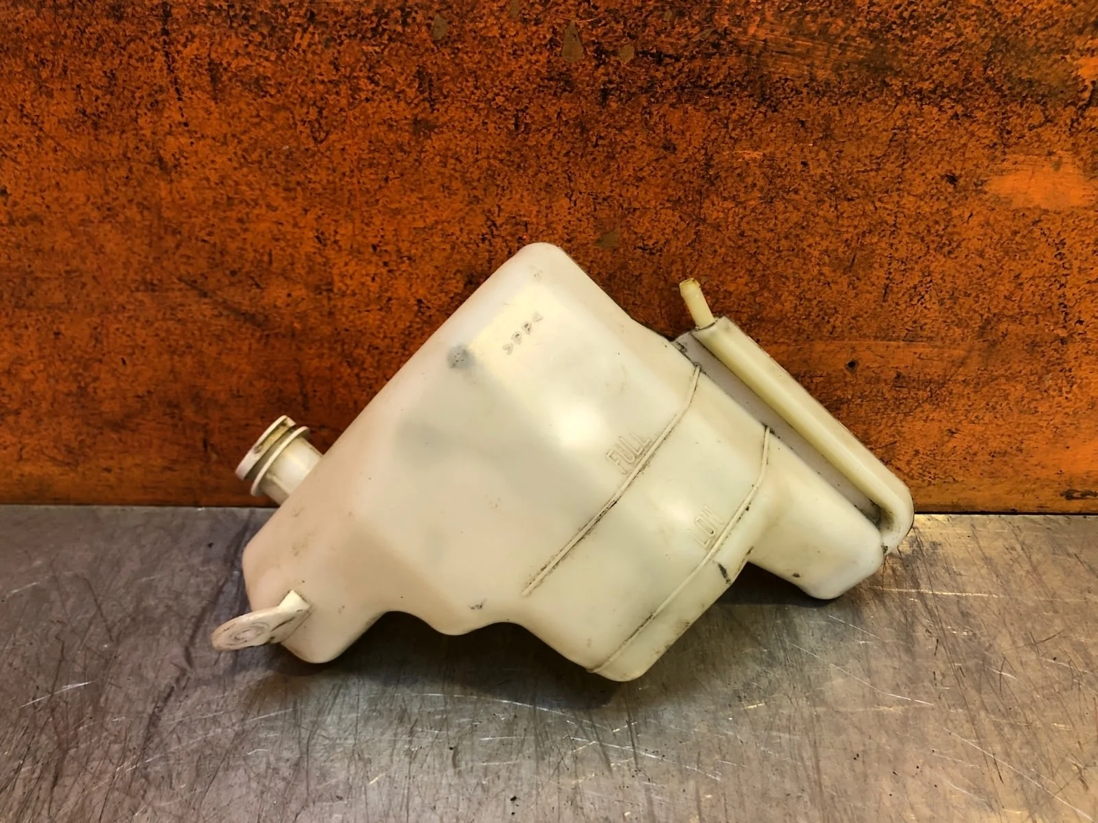 Бачок расширительный Mitsubishi Lancer 2007-2017 10