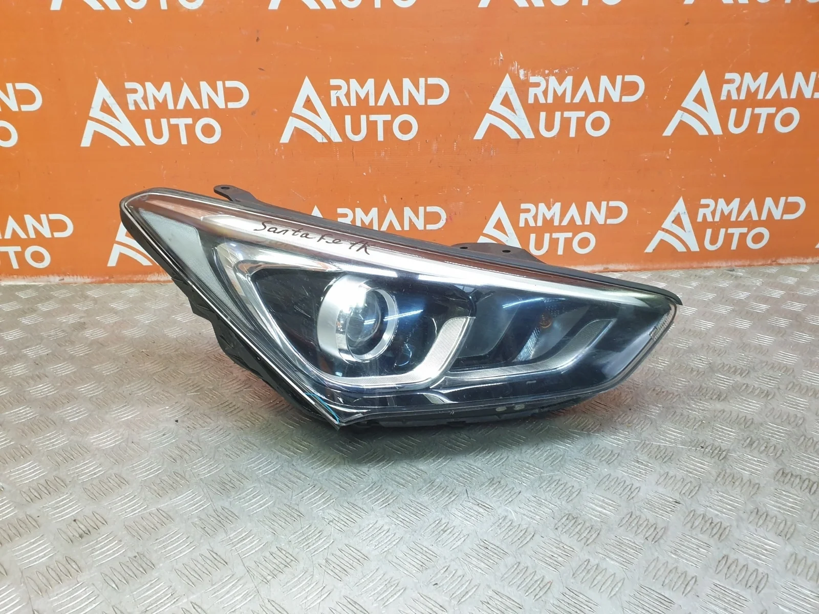 Фара Hyundai Santa Fe 2015-2019 3 DM