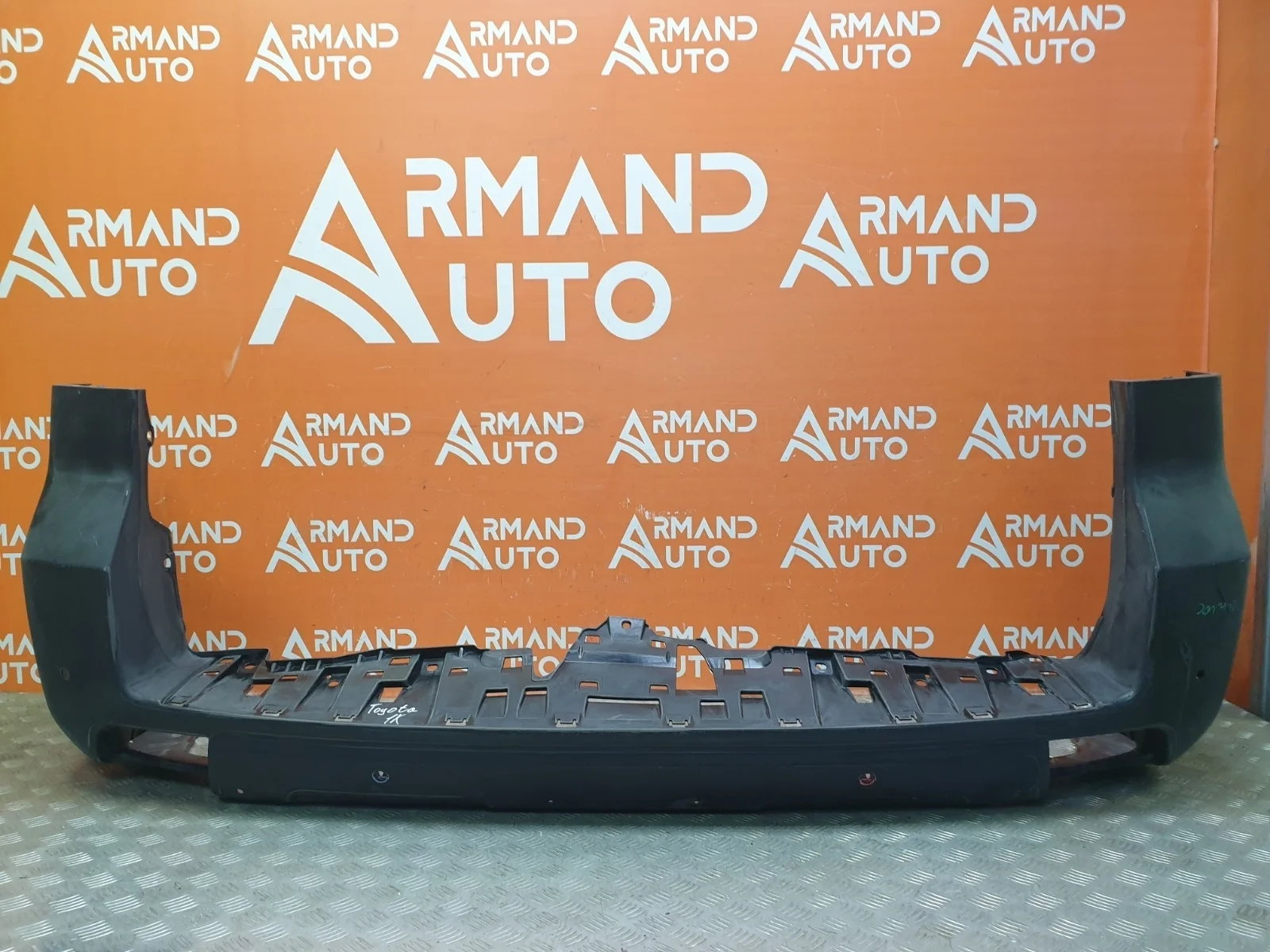 Бампер Toyota Land Cruiser Prado 2017-нв 150