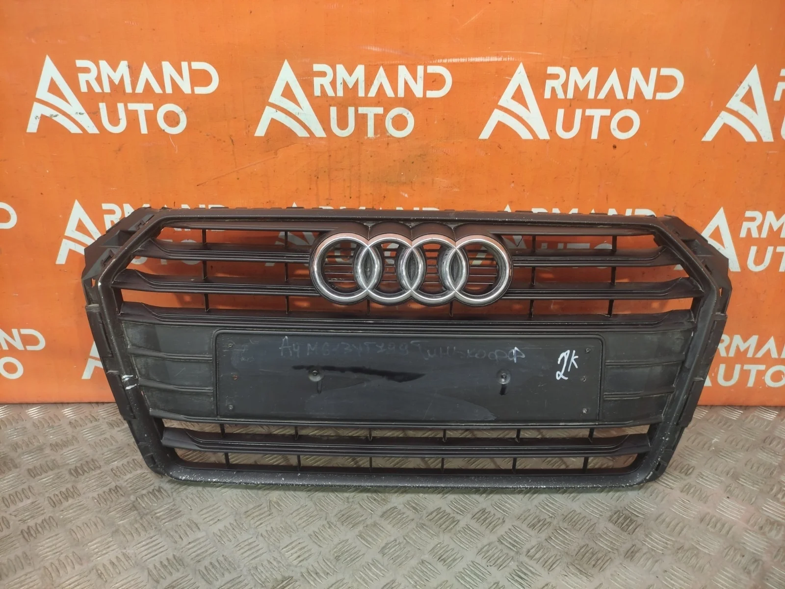 Решетка радиатора Audi A4 2015-2020 B9