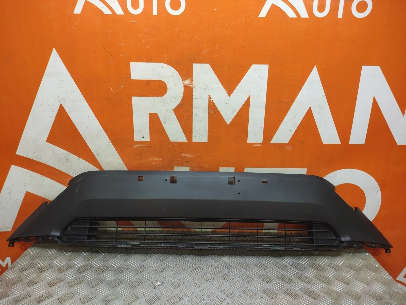 Решетка бампера нижняя Toyota RAV4 2018-нв 5 XA50