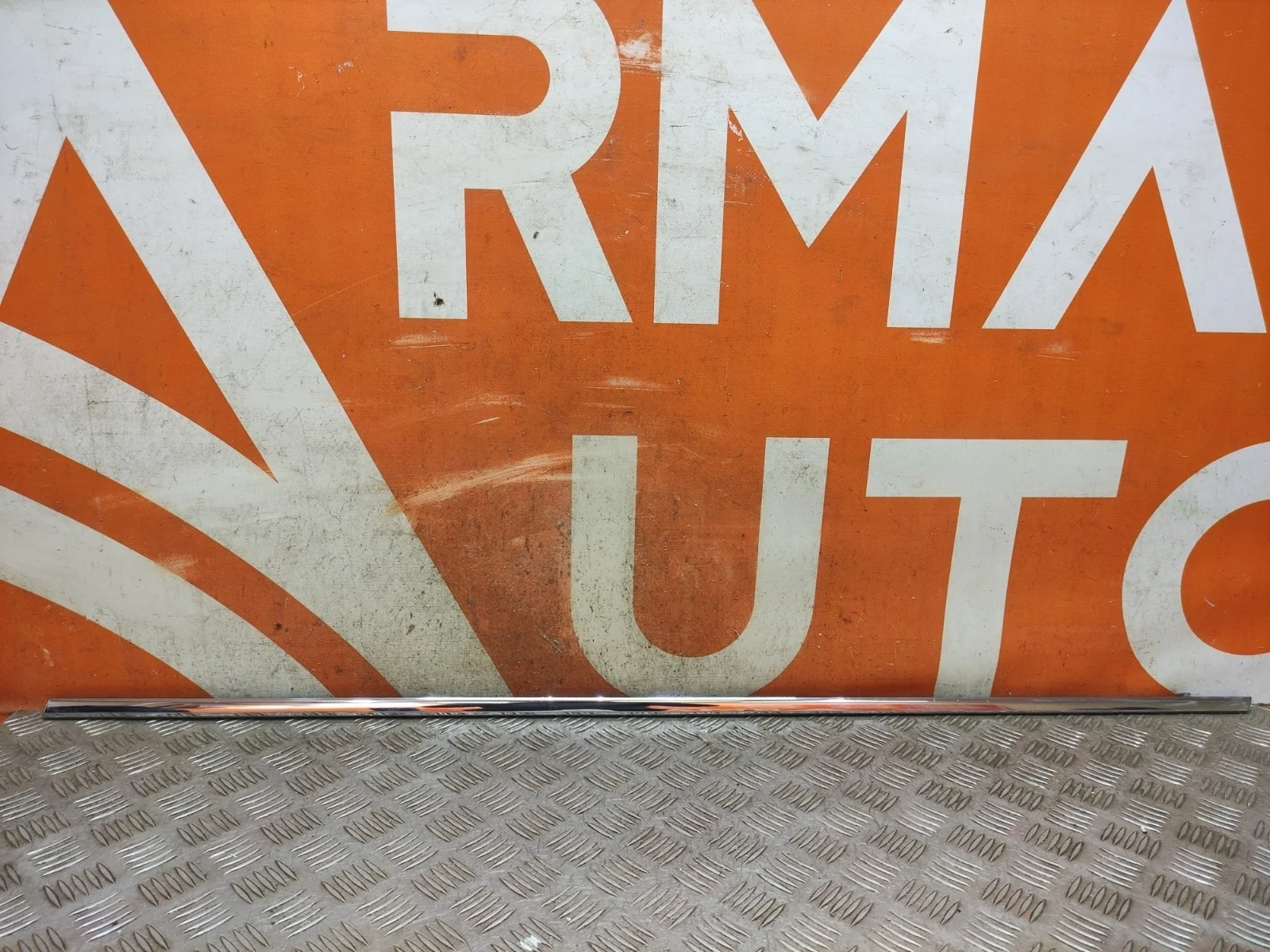 Молдинг двери Mercedes -Class 2013-2020 W222