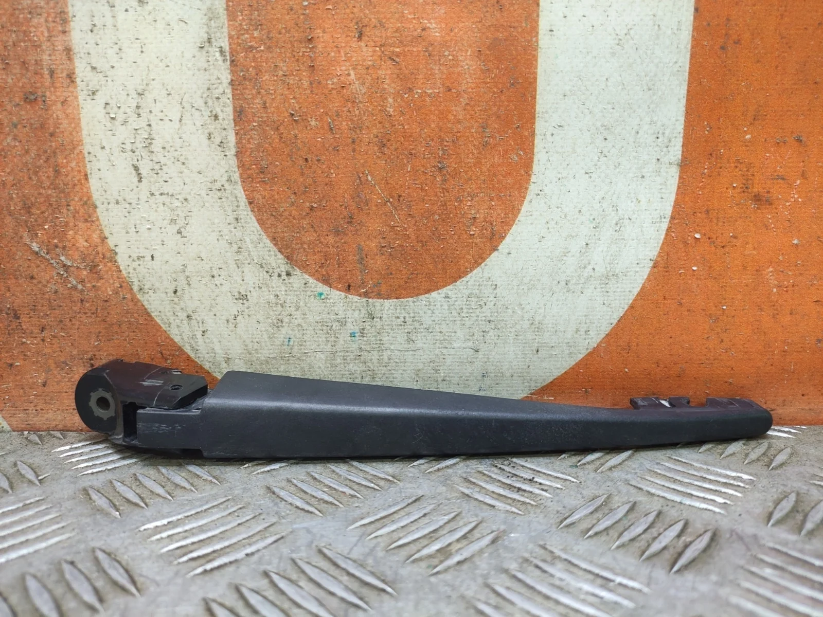 Поводок стеклоочистителя Mitsubishi Outlander 2012-нв 3