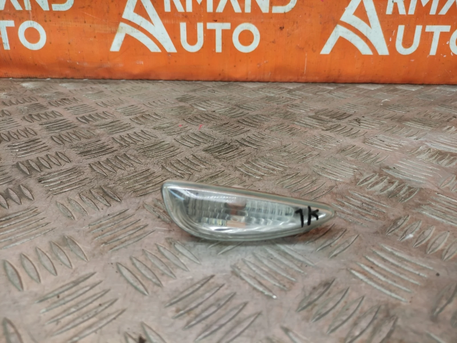 Повторитель поворота крыле Hyundai Solaris 2010-2017