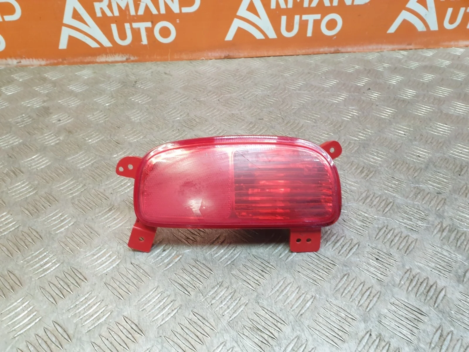 Фонарь противотуманный Kia Sorento 2012-2019 XM